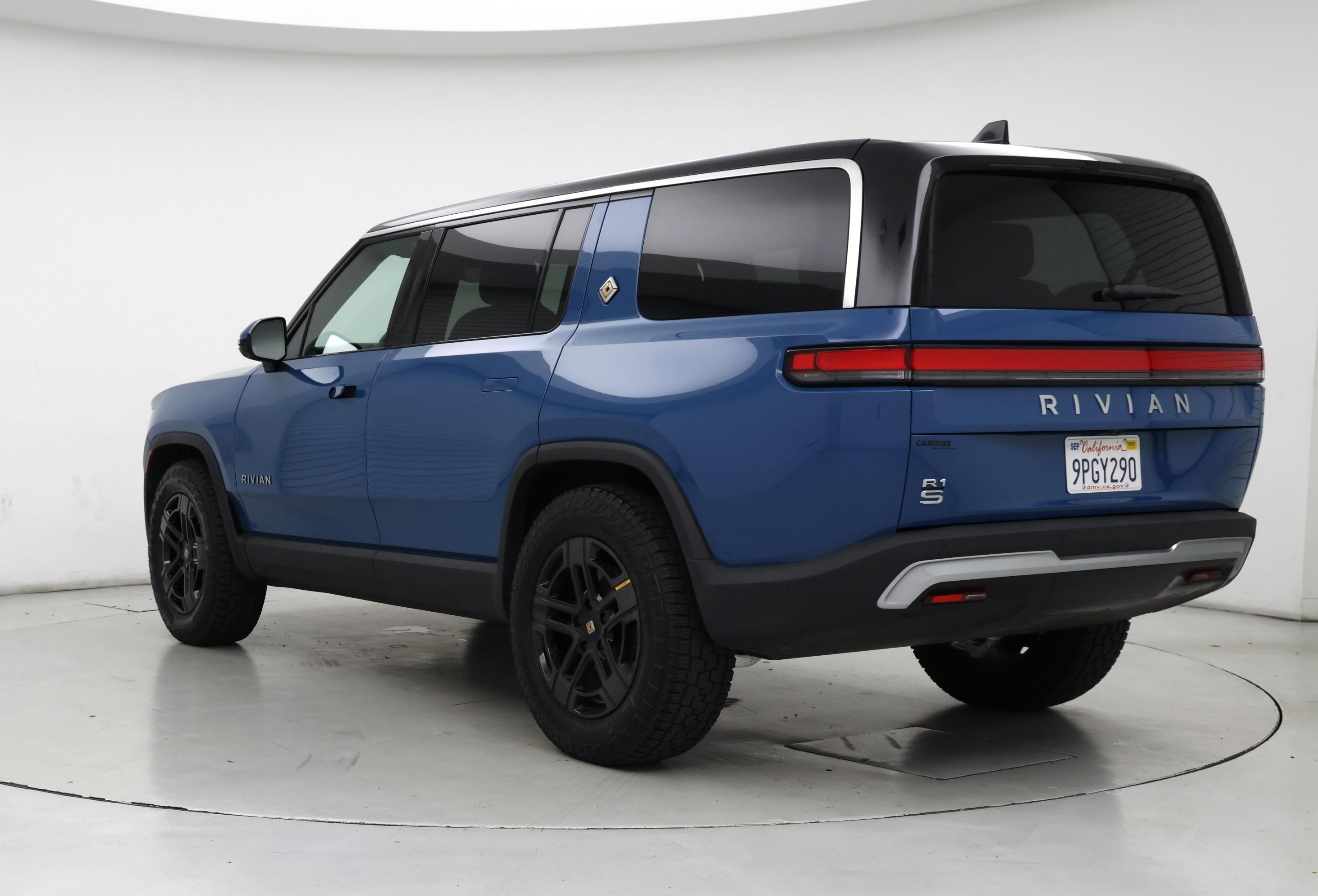 Thumbnail: 2025 Rivian R1S - 2