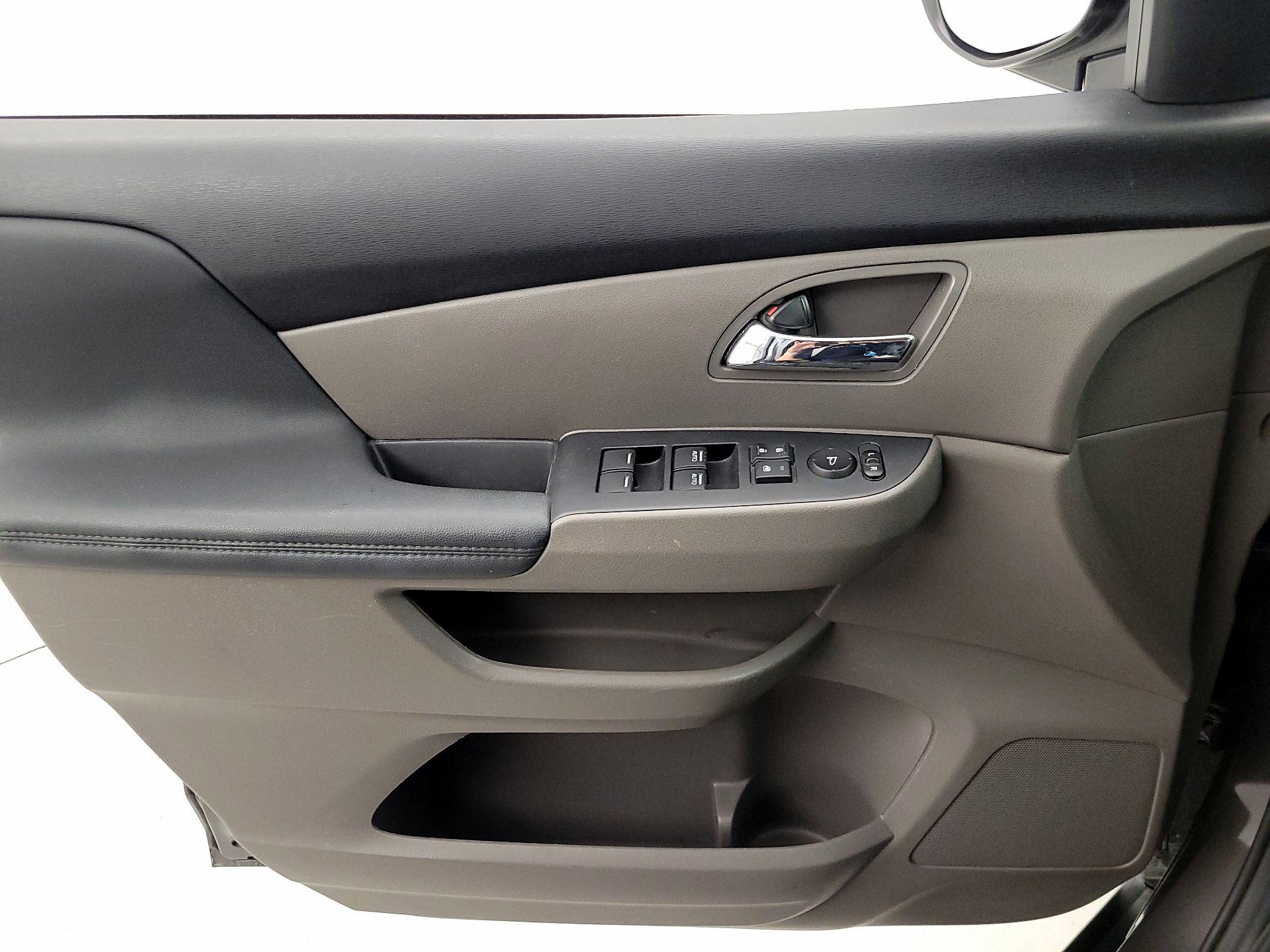 Thumbnail: 2016 Honda Odyssey - 12