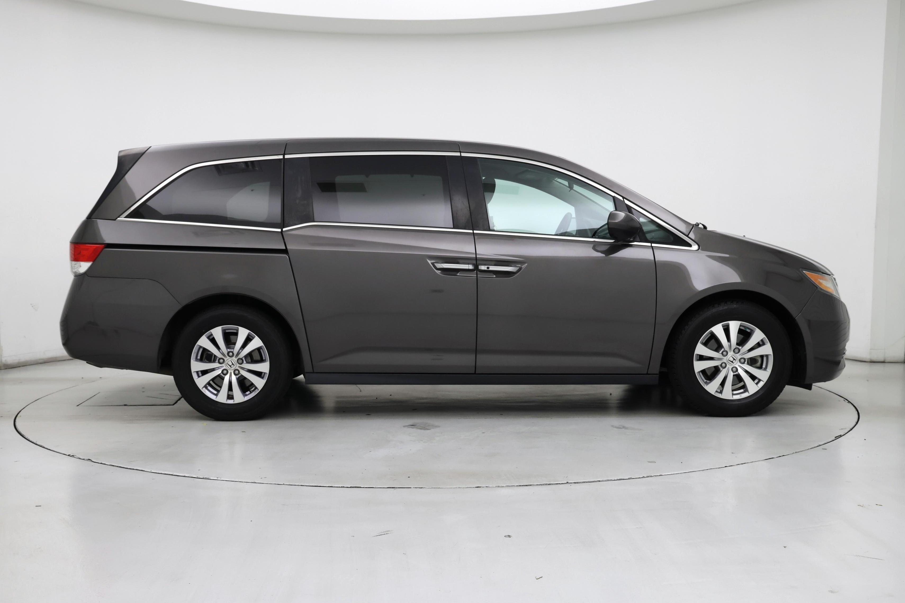 Thumbnail: 2016 Honda Odyssey - 7