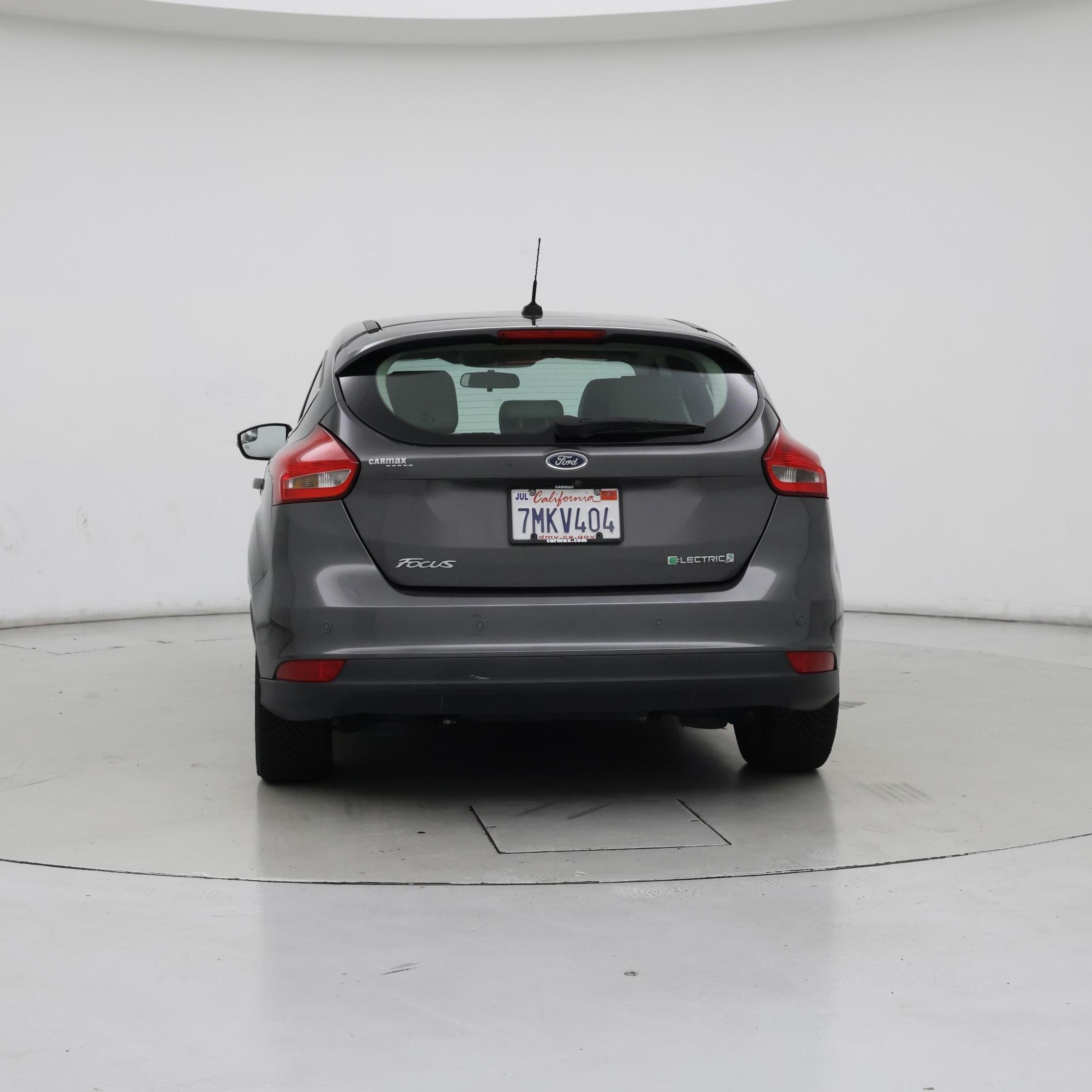 Thumbnail: 2015 Ford Focus - 6