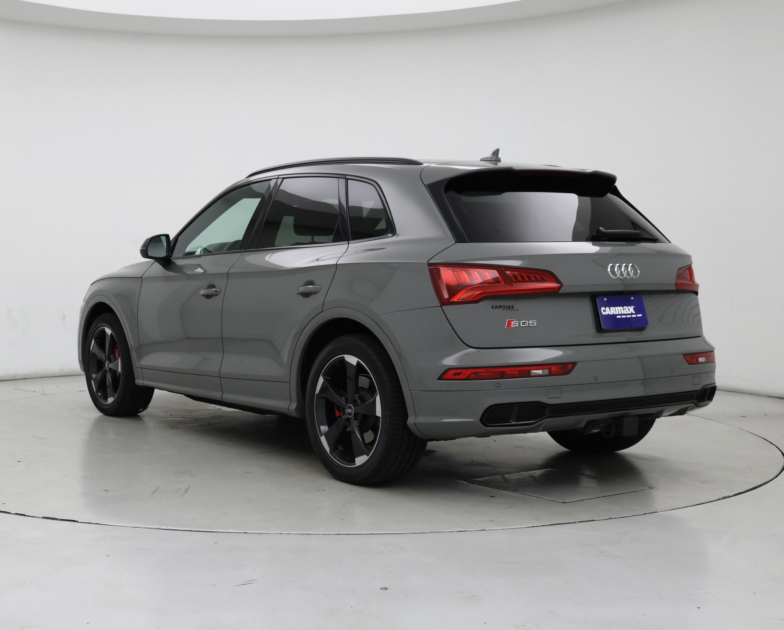 Thumbnail: 2020 Audi SQ5 - 2