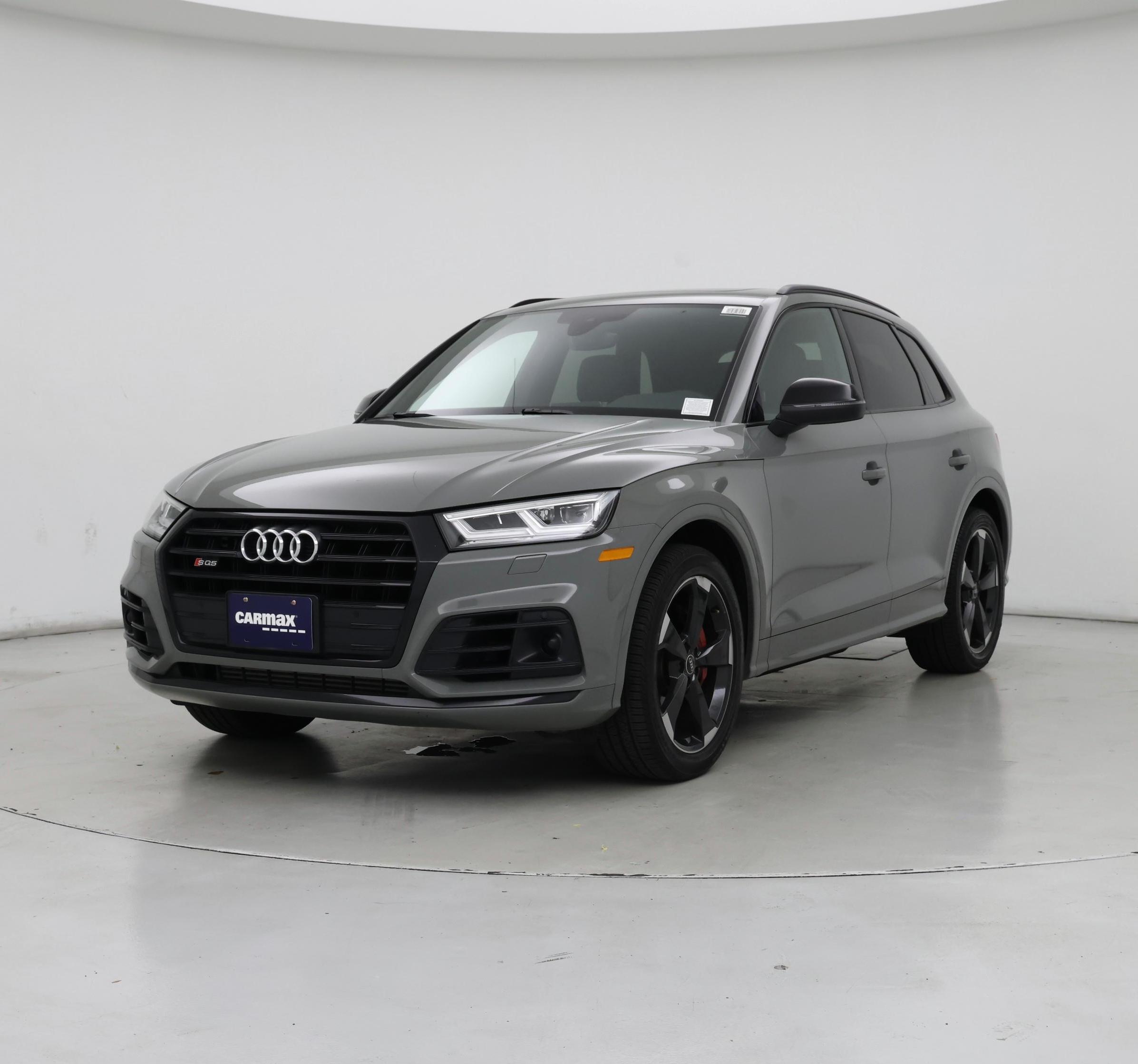Thumbnail: 2020 Audi SQ5 - 4