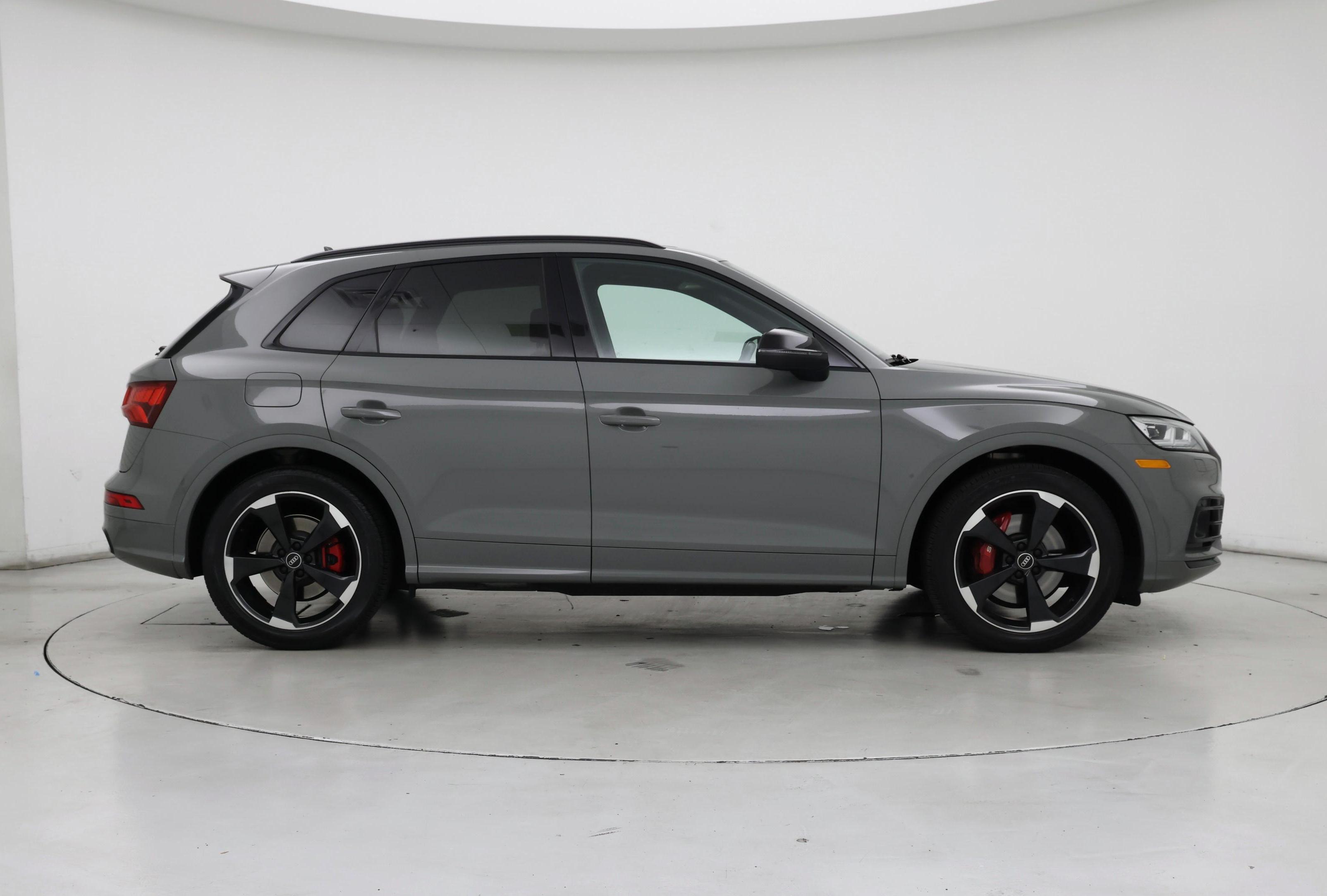 Thumbnail: 2020 Audi SQ5 - 7