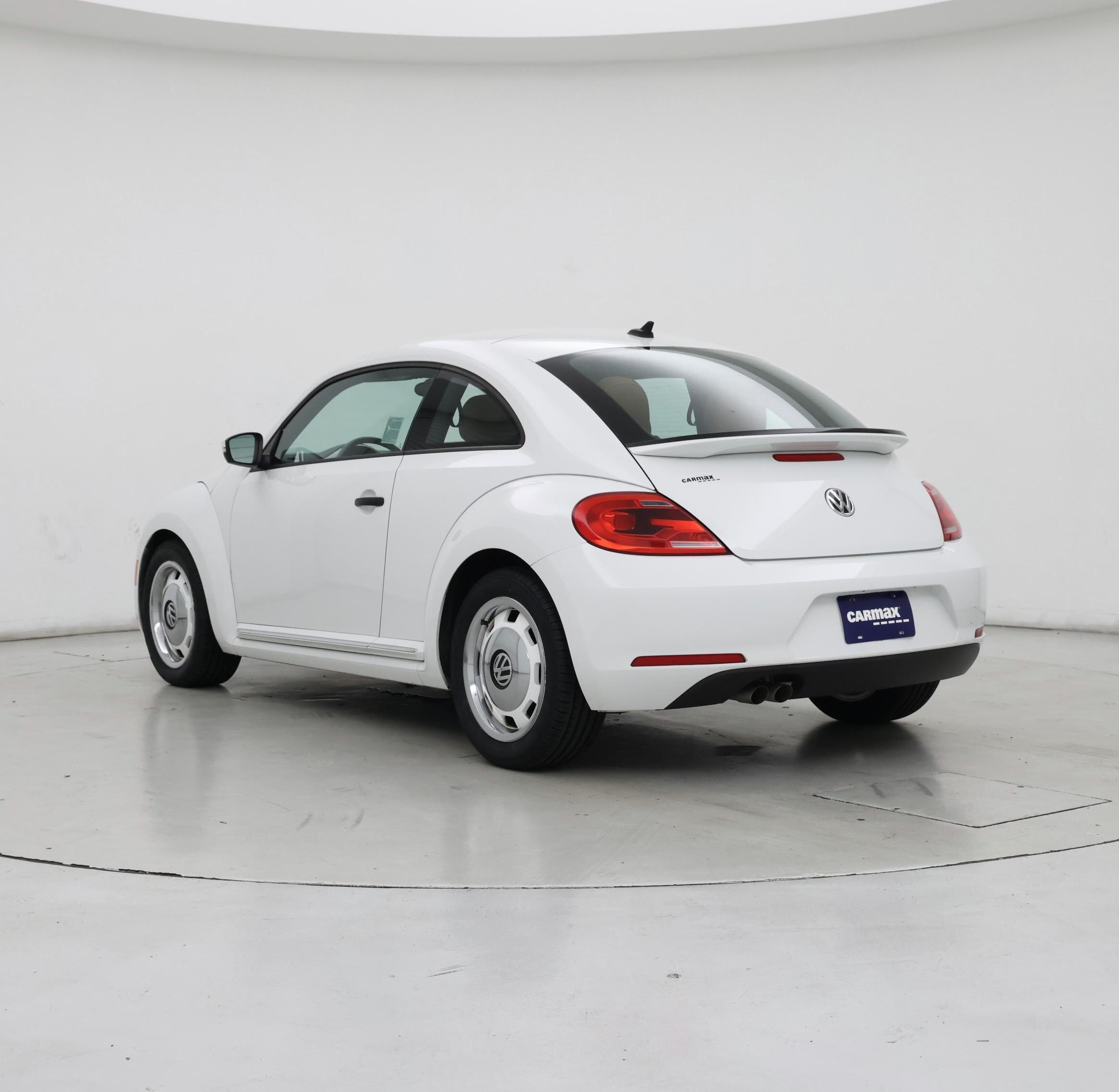 Thumbnail: 2015 Volkswagen Beetle - 2