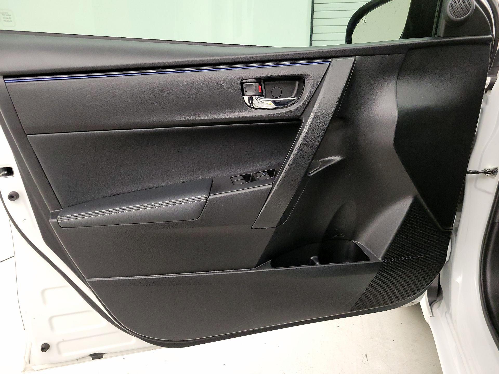 Thumbnail: 2019 Toyota Corolla - 12
