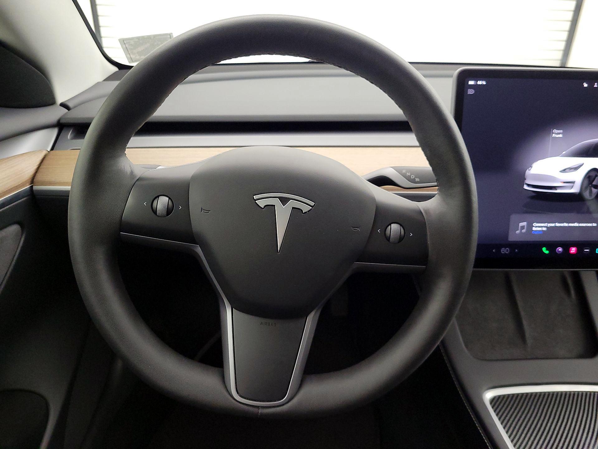 Thumbnail: 2023 Tesla Model 3 - 10