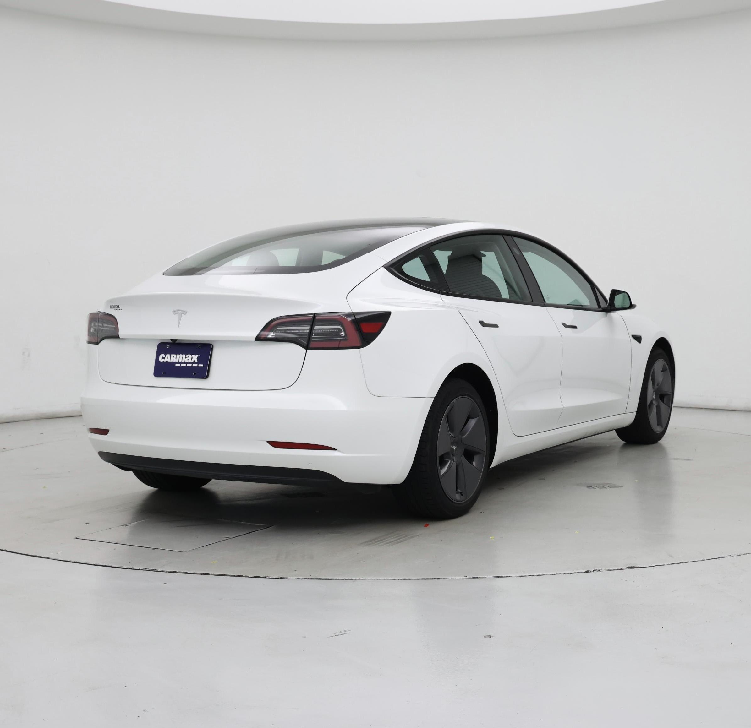 Thumbnail: 2023 Tesla Model 3 - 8