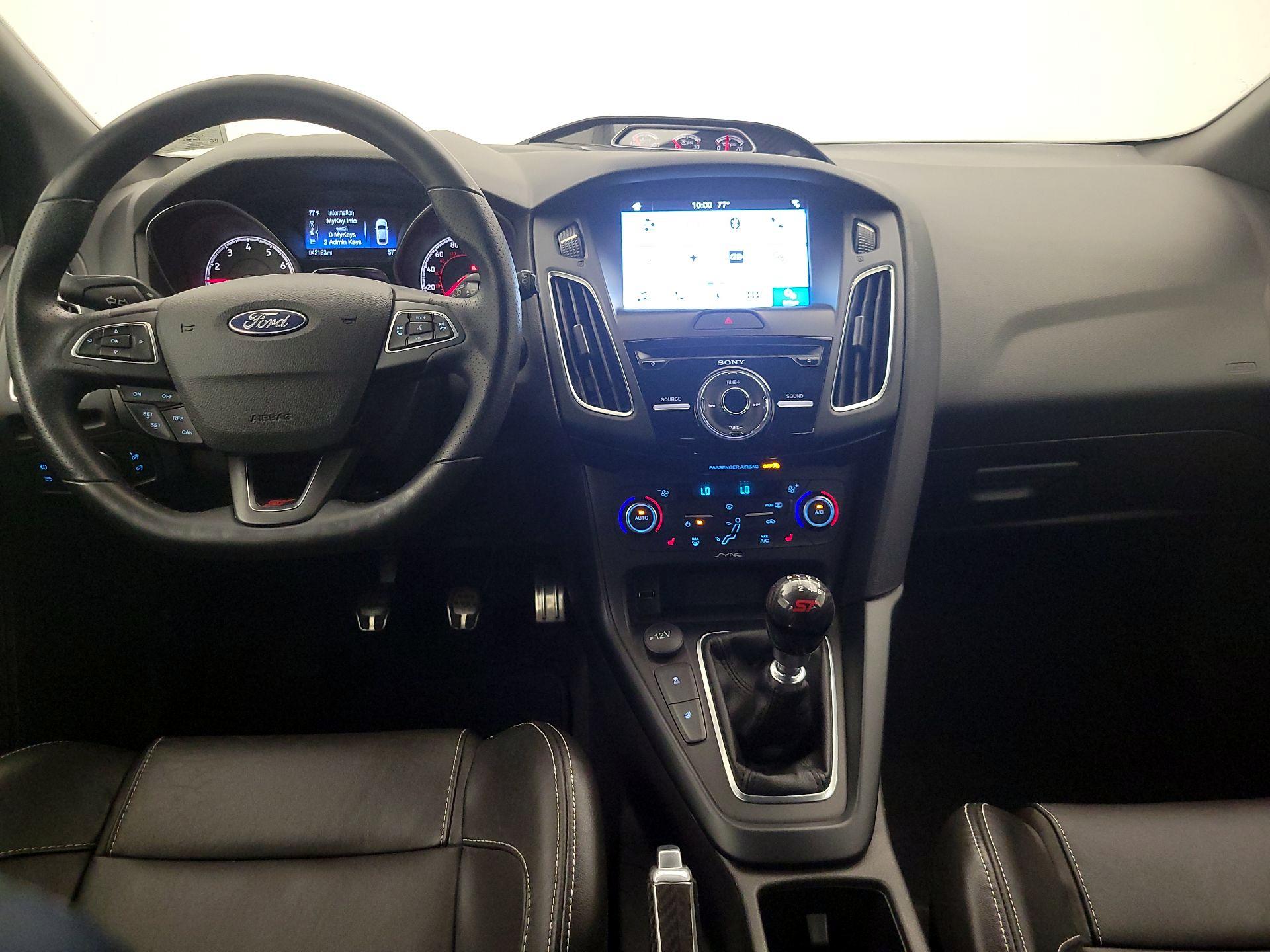Thumbnail: 2018 Ford Focus - 9