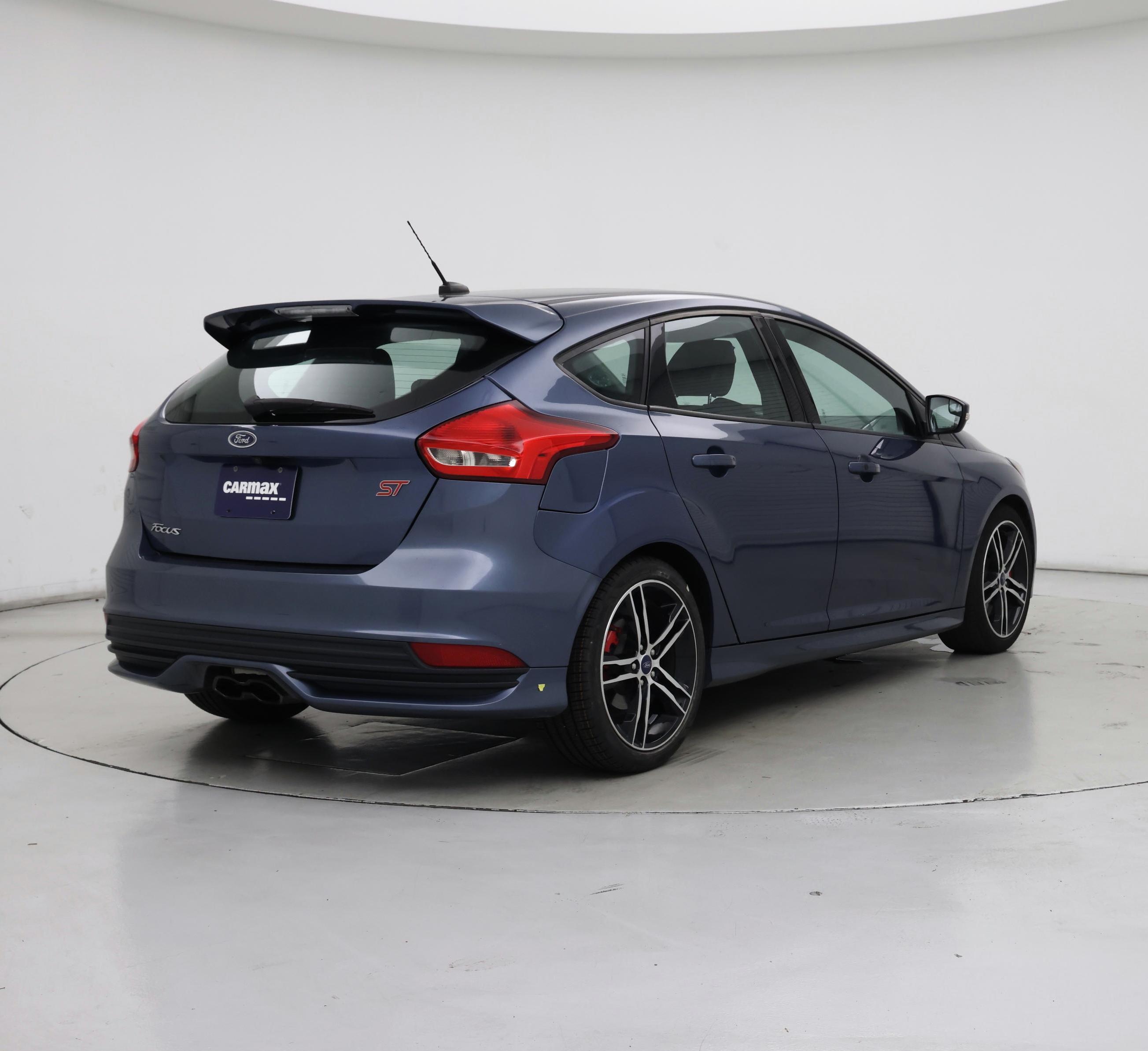 Thumbnail: 2018 Ford Focus - 8