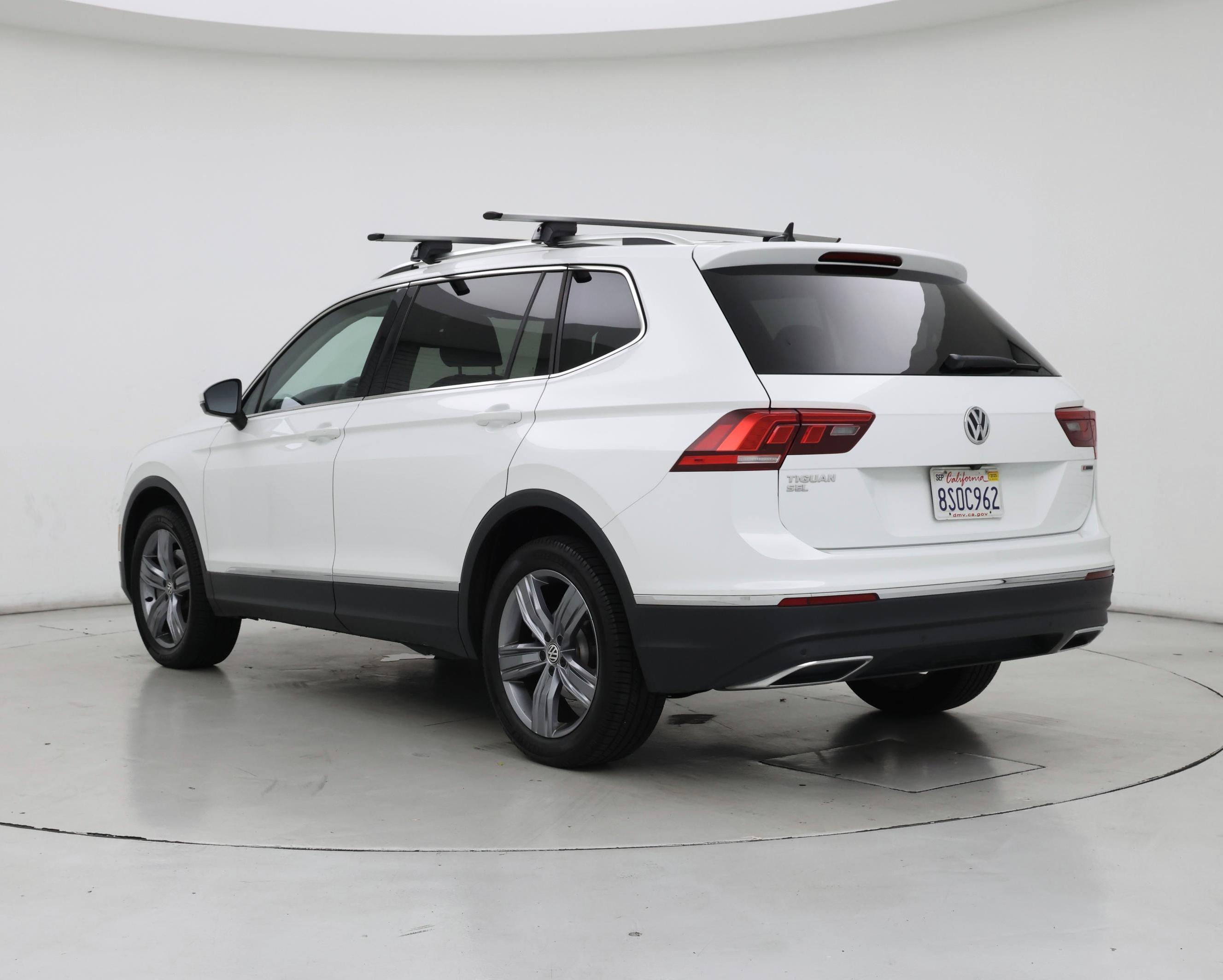 Thumbnail: 2020 Volkswagen Tiguan - 2