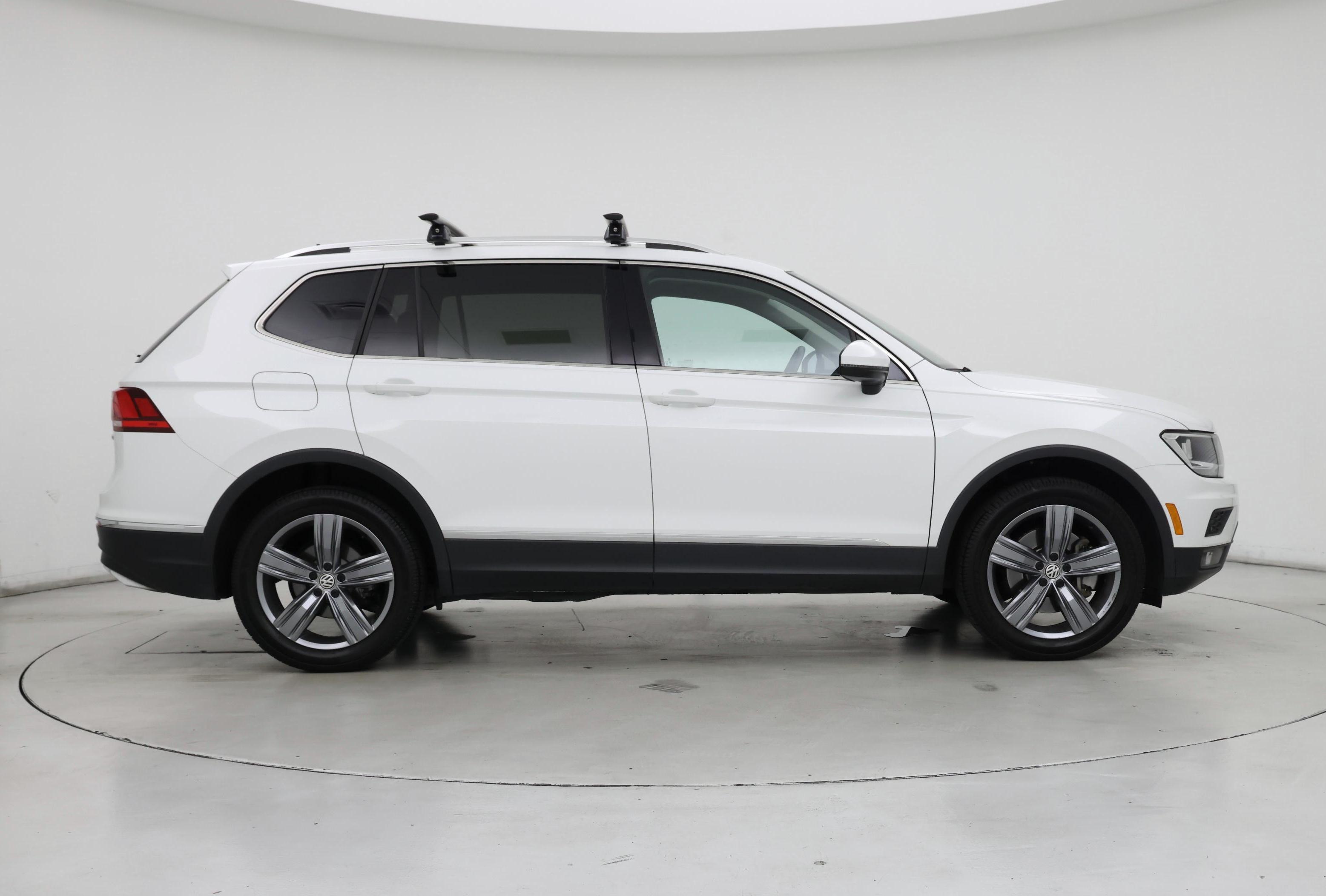 Thumbnail: 2020 Volkswagen Tiguan - 7