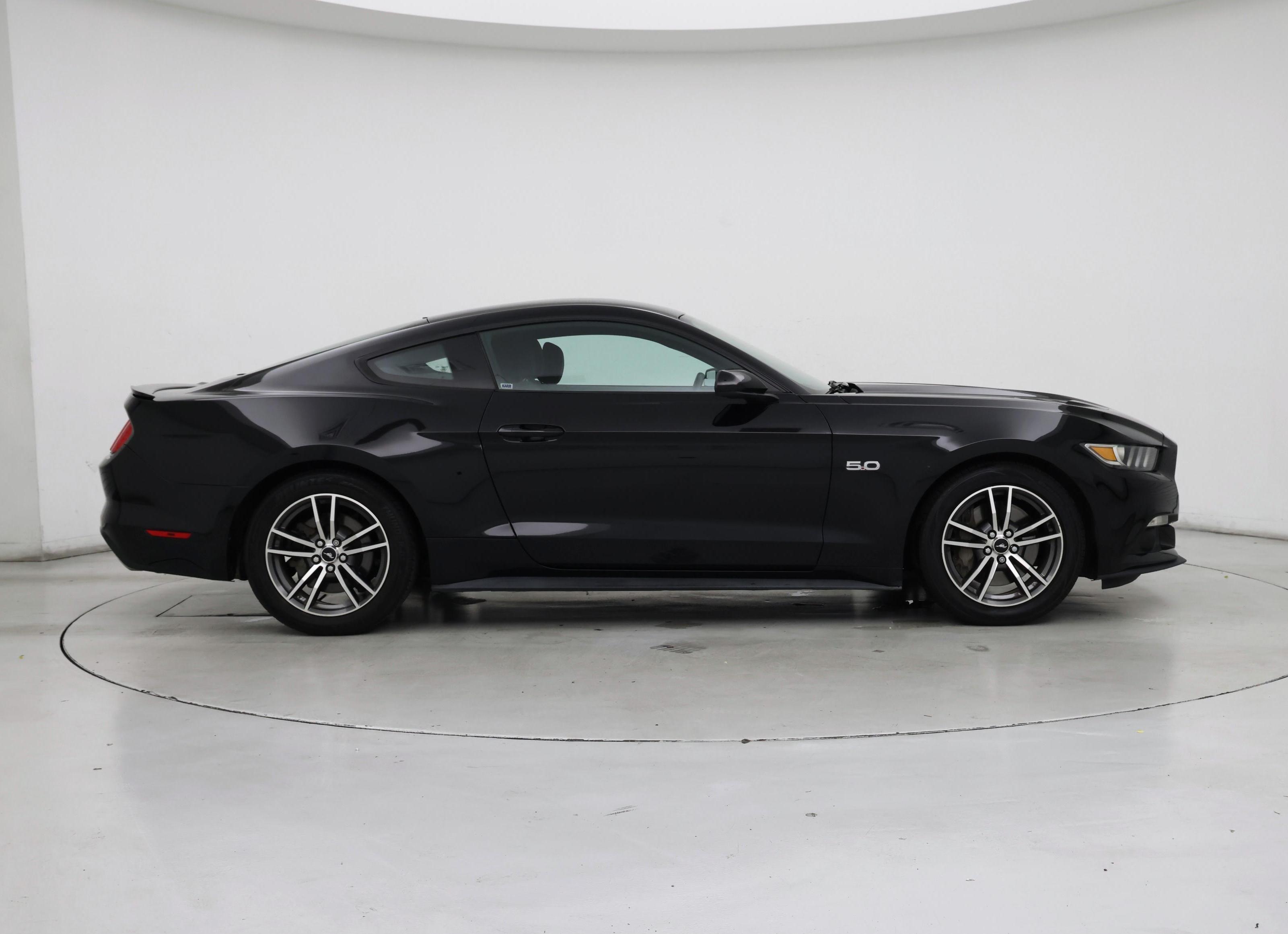 Thumbnail: 2017 Ford Mustang - 7