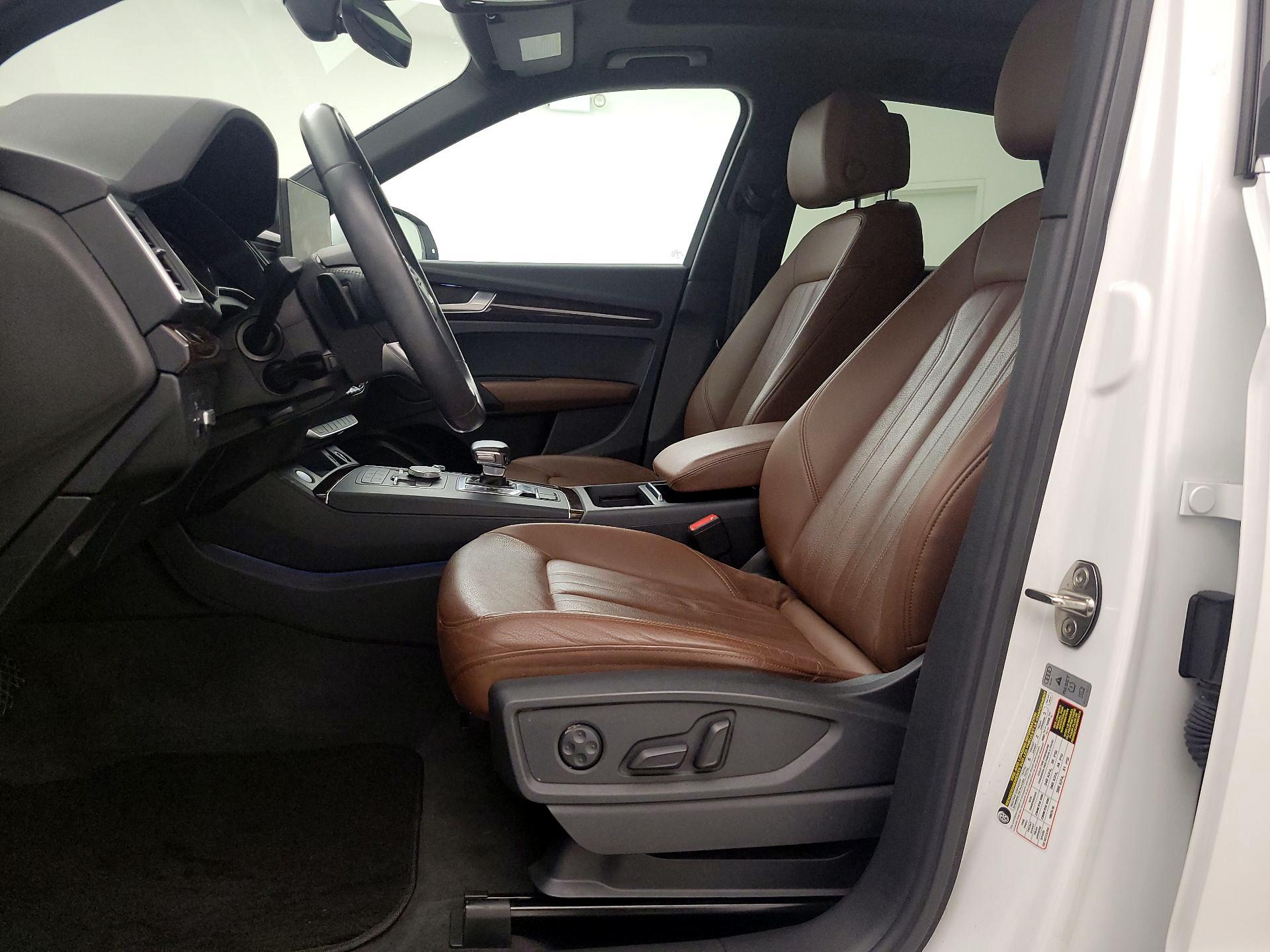 Thumbnail: 2019 Audi Q5 - 11