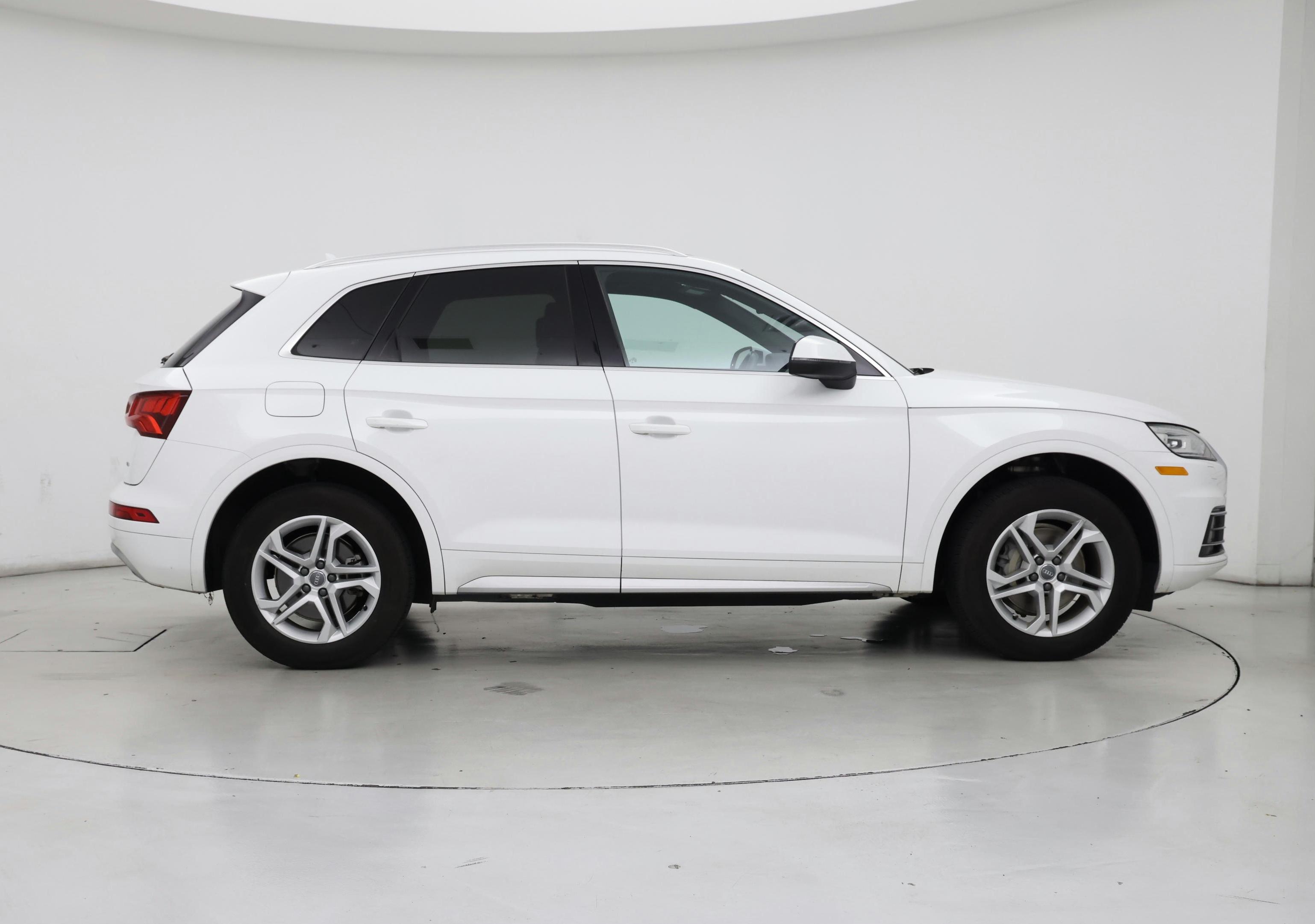 Thumbnail: 2019 Audi Q5 - 7