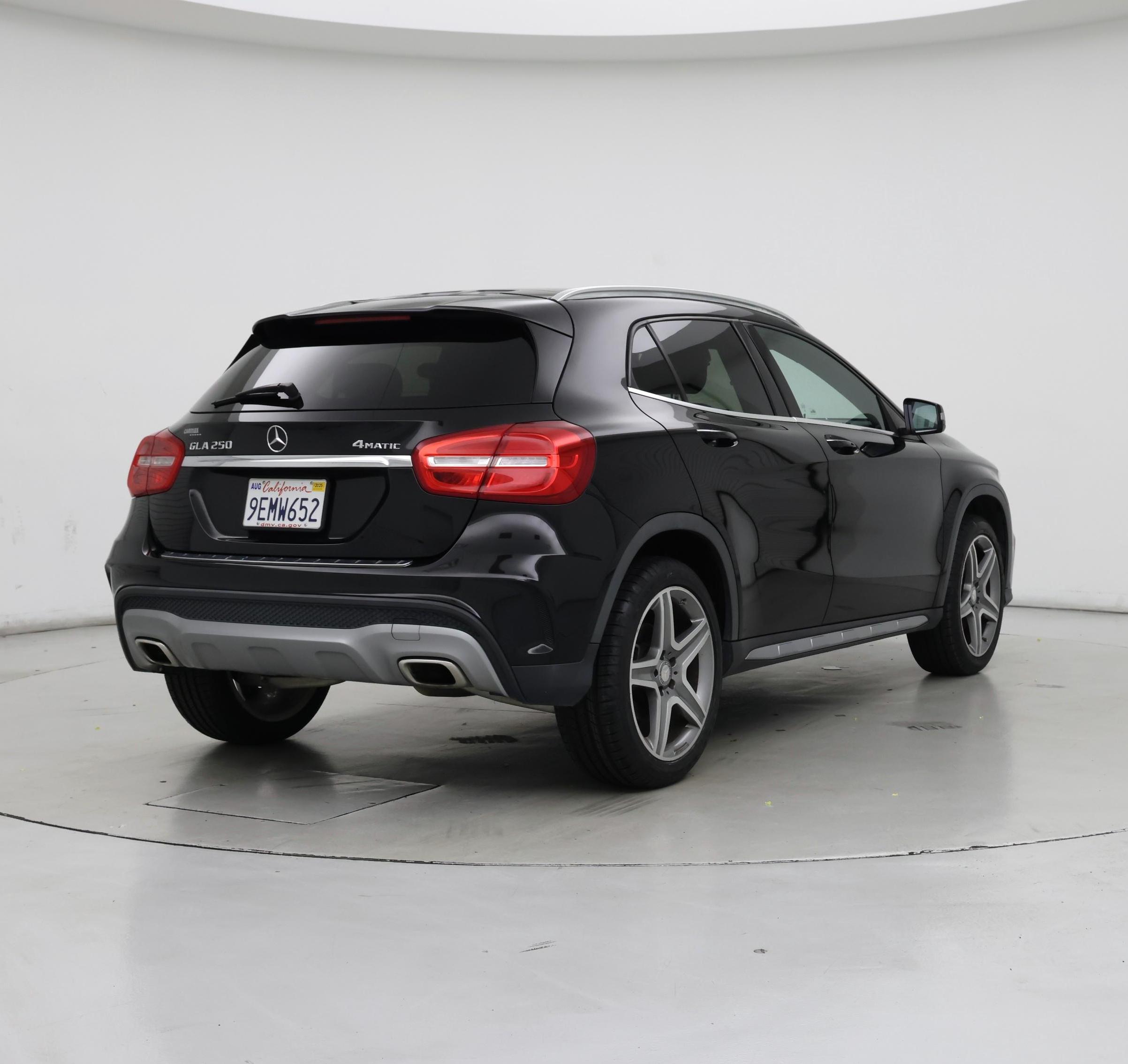 Thumbnail: 2016 Mercedes-Benz GLA - 8