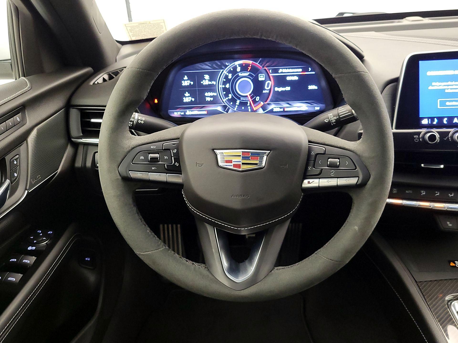 Thumbnail: 2022 Cadillac CT4 - 10