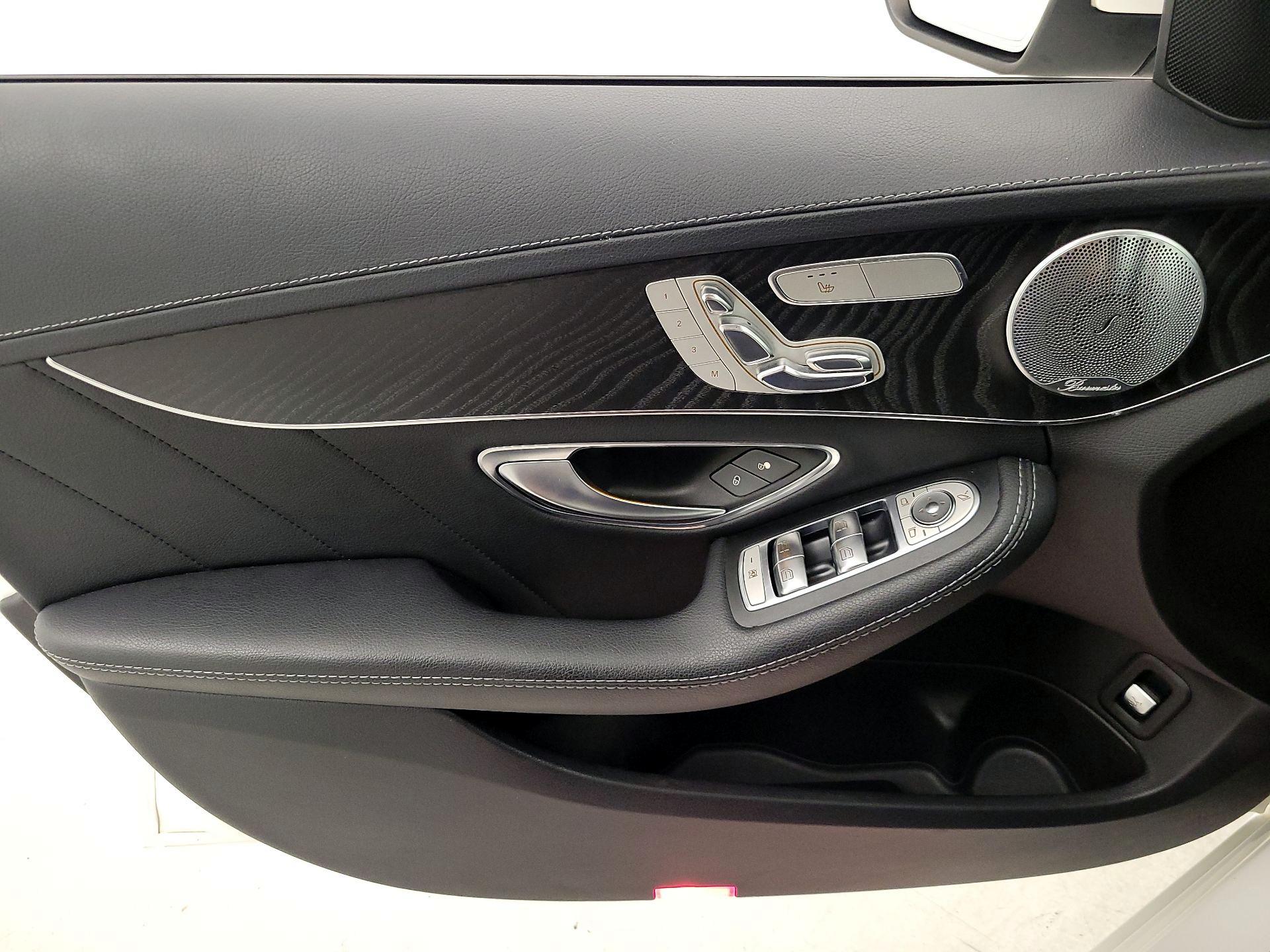 Thumbnail: 2016 Mercedes-Benz C-Class - 12