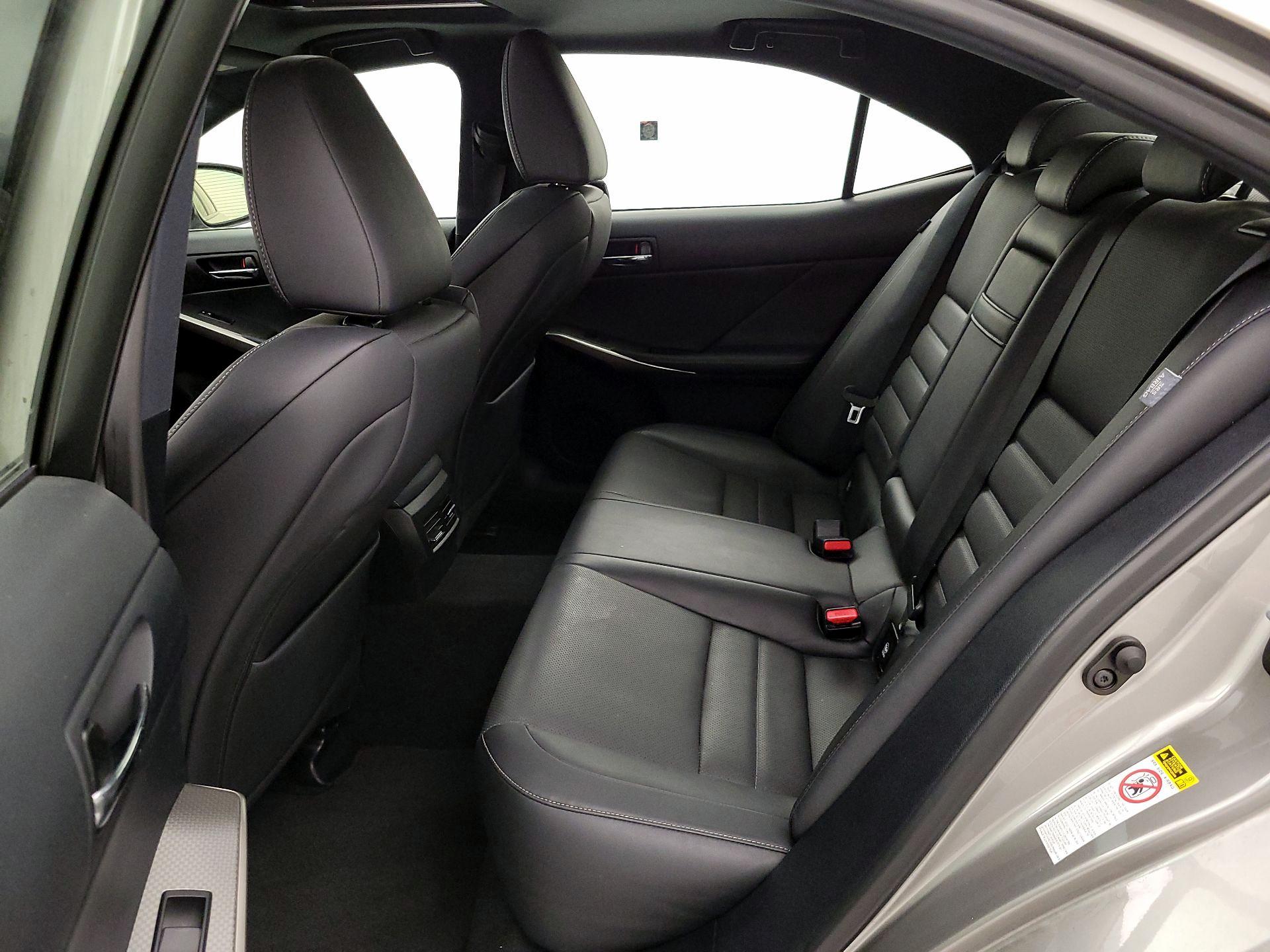 Thumbnail: 2016 Lexus IS - 19