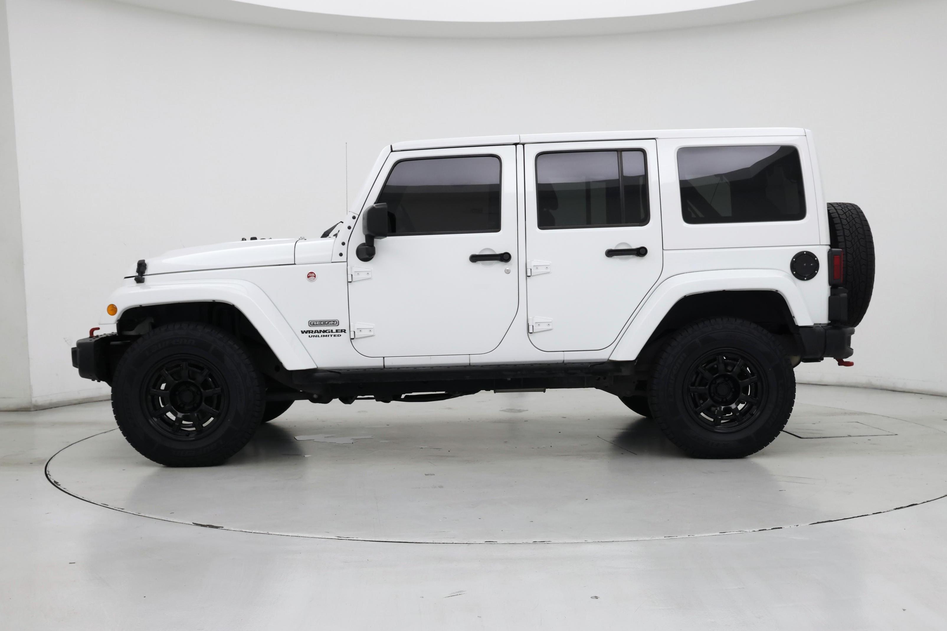 Thumbnail: 2017 Jeep Wrangler - 3