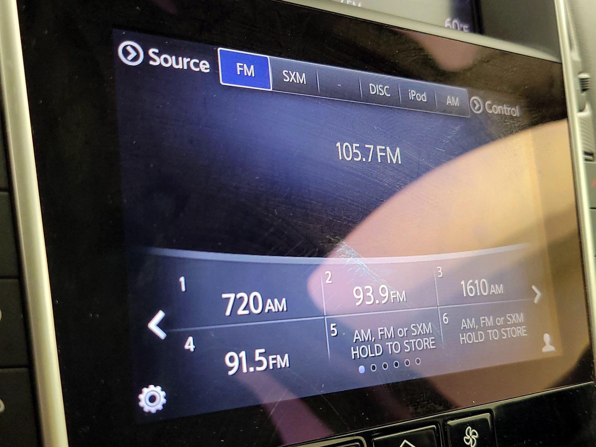 Thumbnail: 2015 INFINITI Q50 - 16