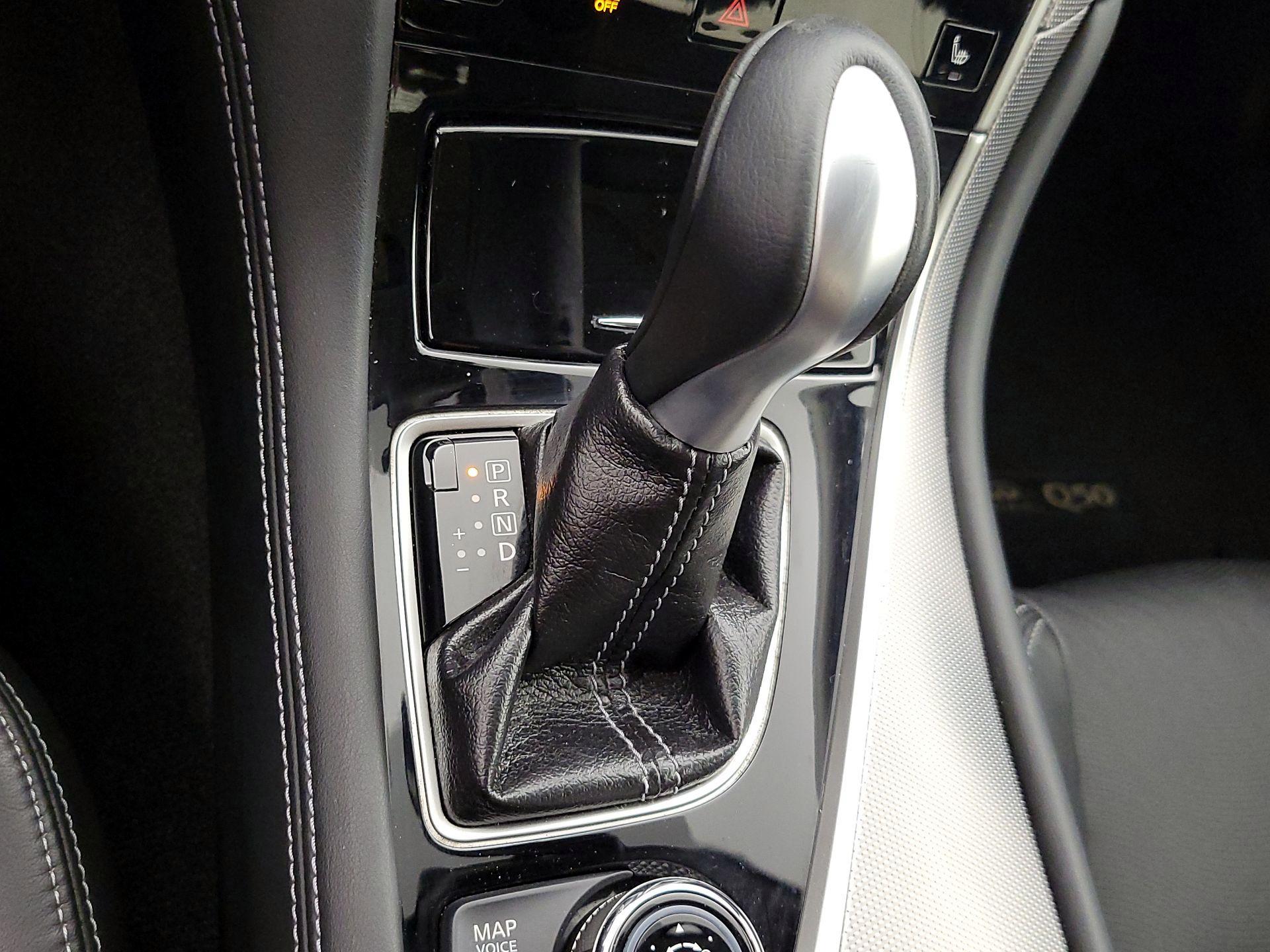 Thumbnail: 2015 INFINITI Q50 - 18