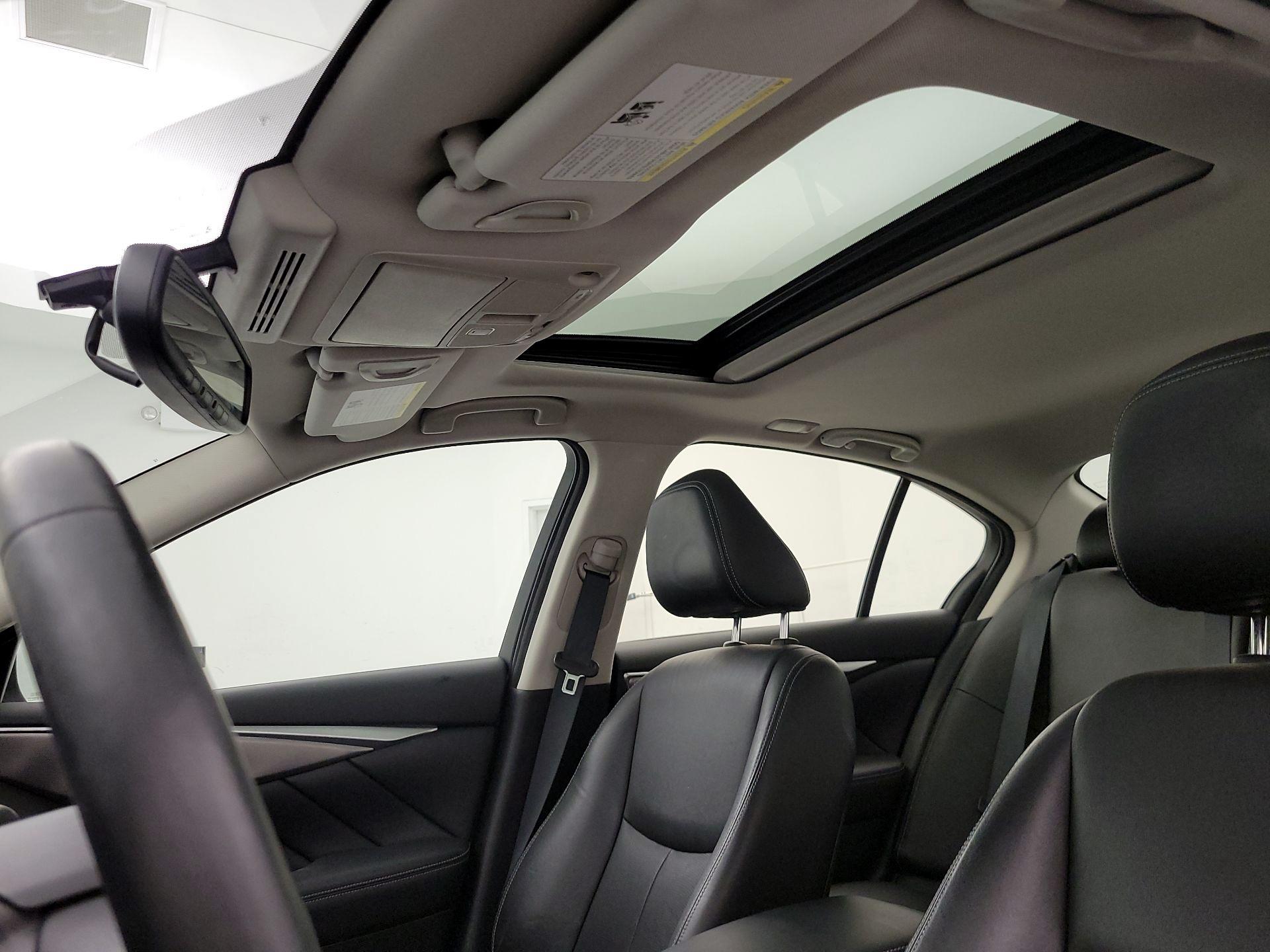 Thumbnail: 2015 INFINITI Q50 - 19