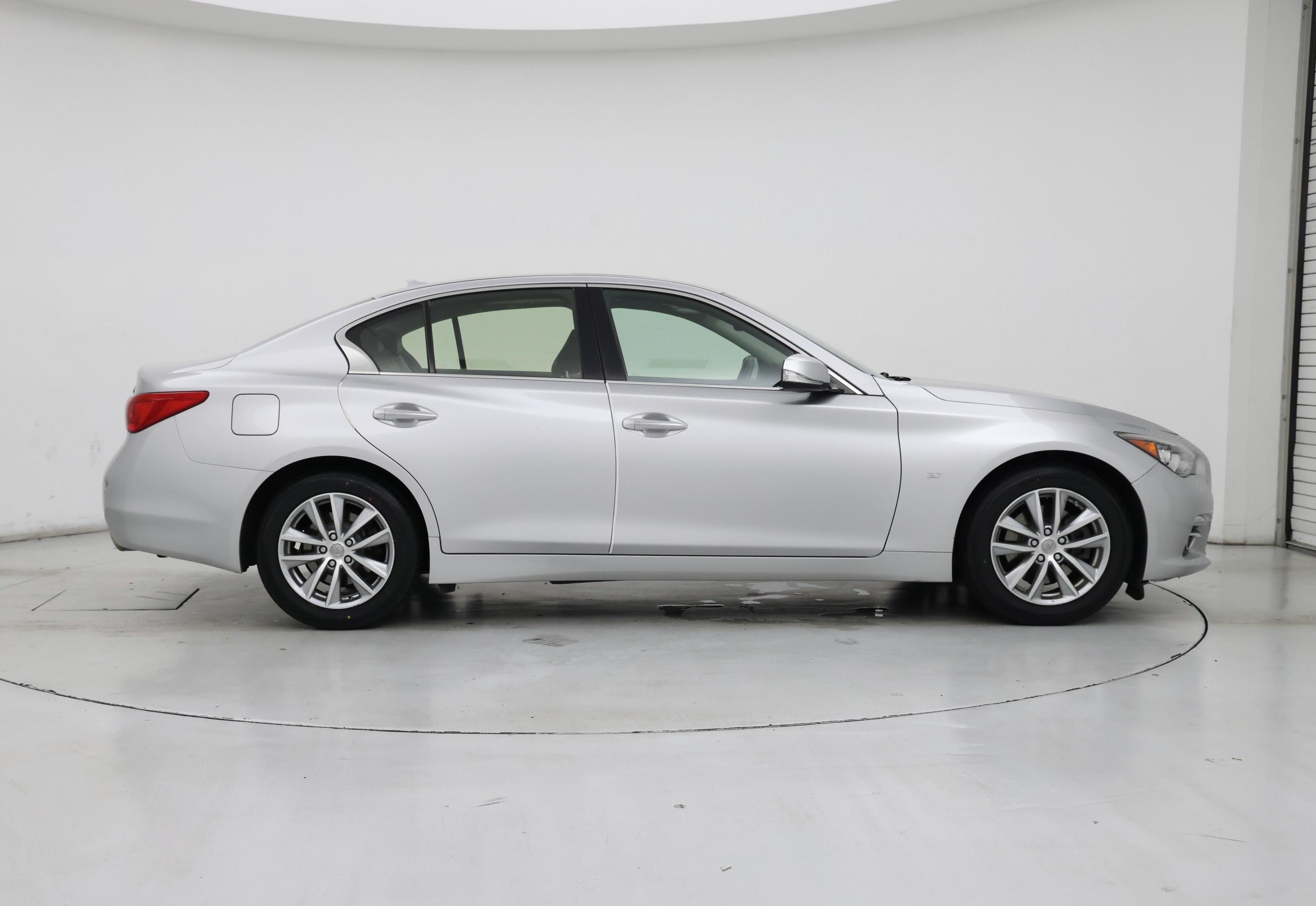 Thumbnail: 2015 INFINITI Q50 - 7