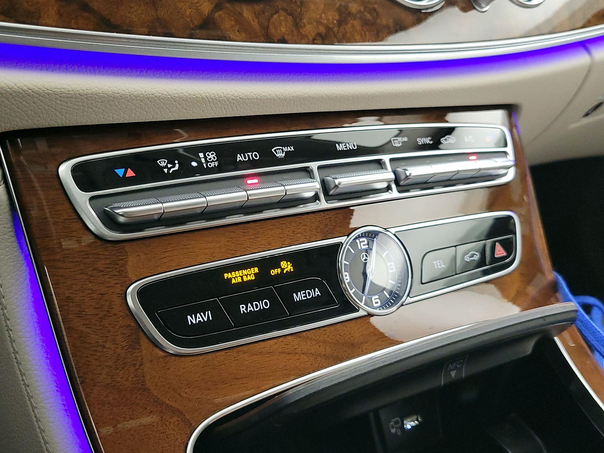Thumbnail: 2019 Mercedes-Benz E-Class - 17