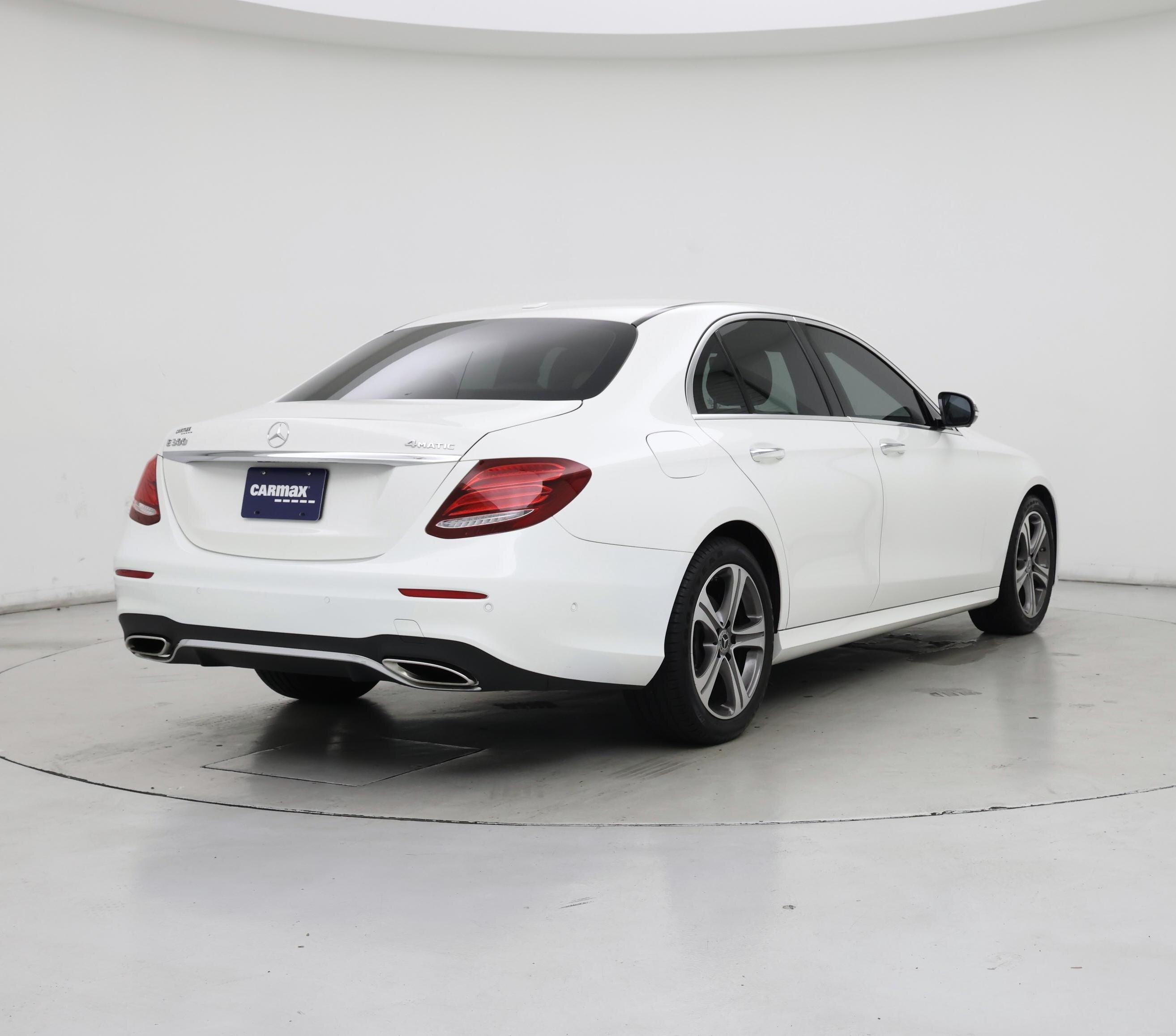 Thumbnail: 2019 Mercedes-Benz E-Class - 8