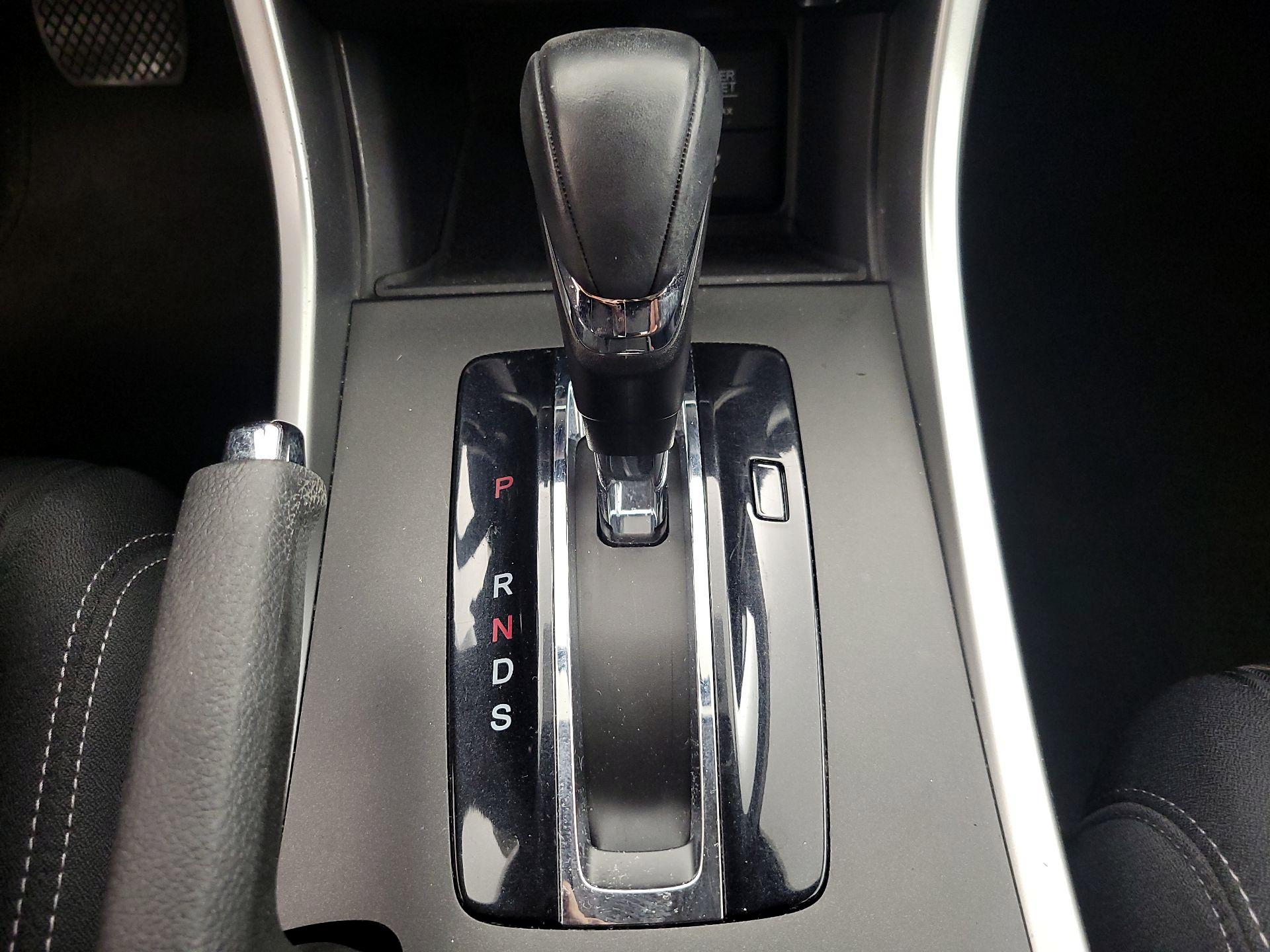 Thumbnail: 2015 Honda Accord - 17