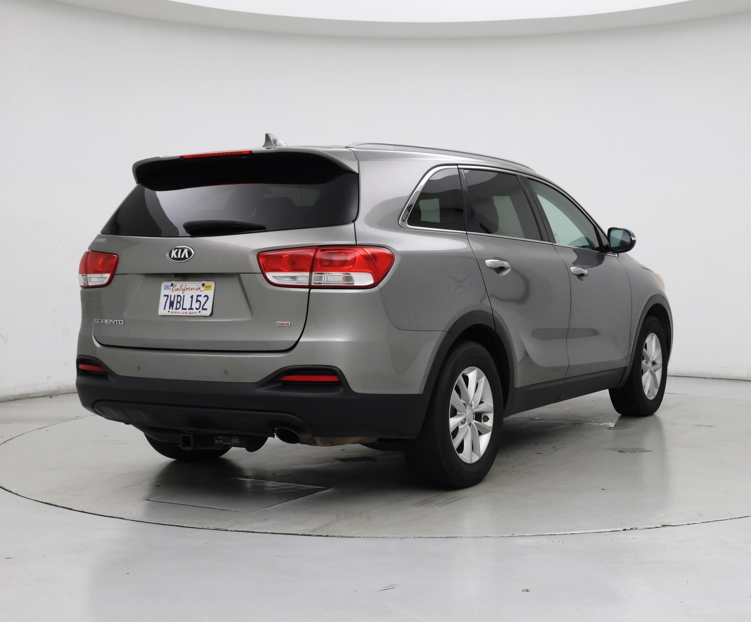 Thumbnail: 2017 Kia Sorento - 8