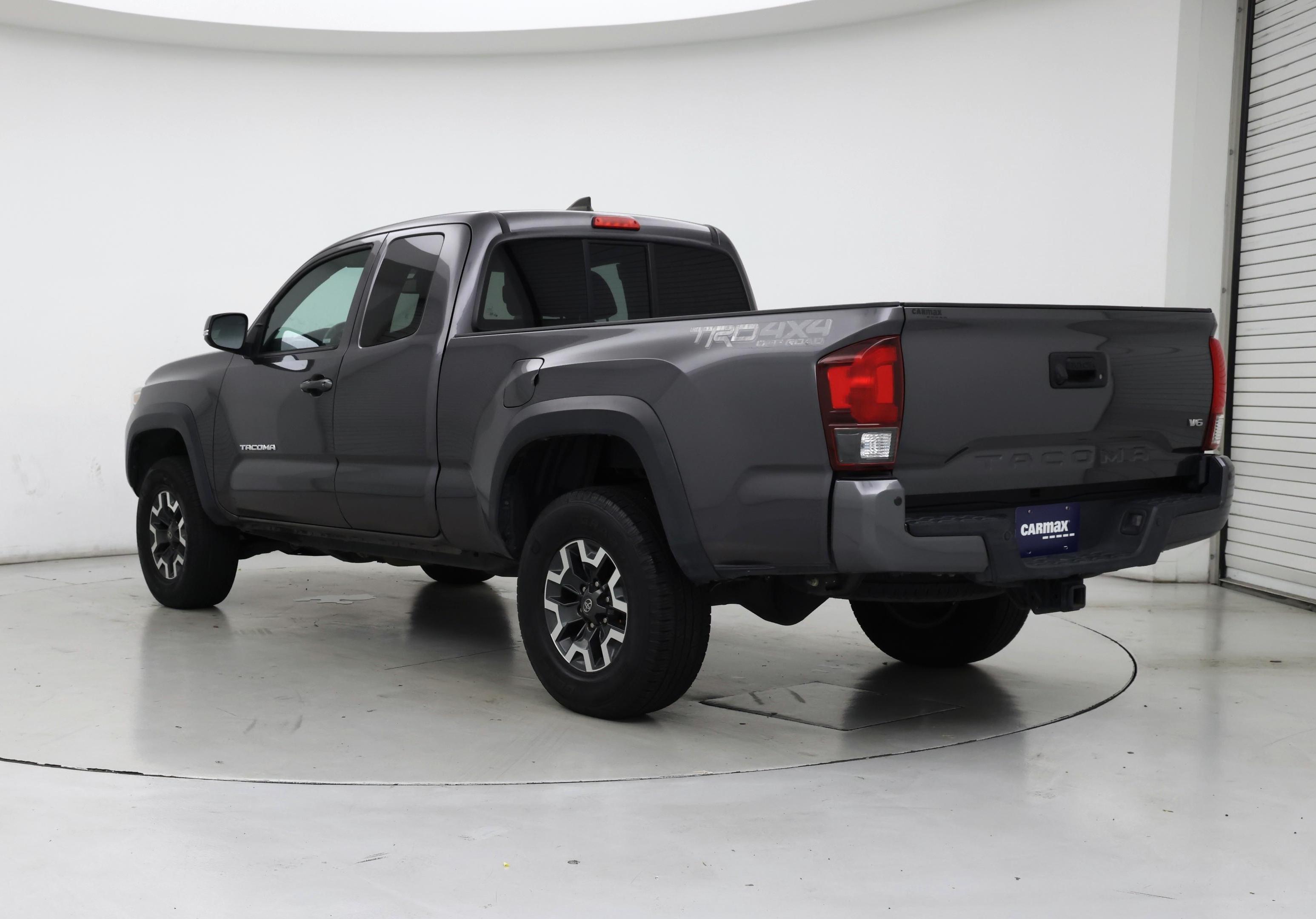 Thumbnail: 2018 Toyota Tacoma - 2