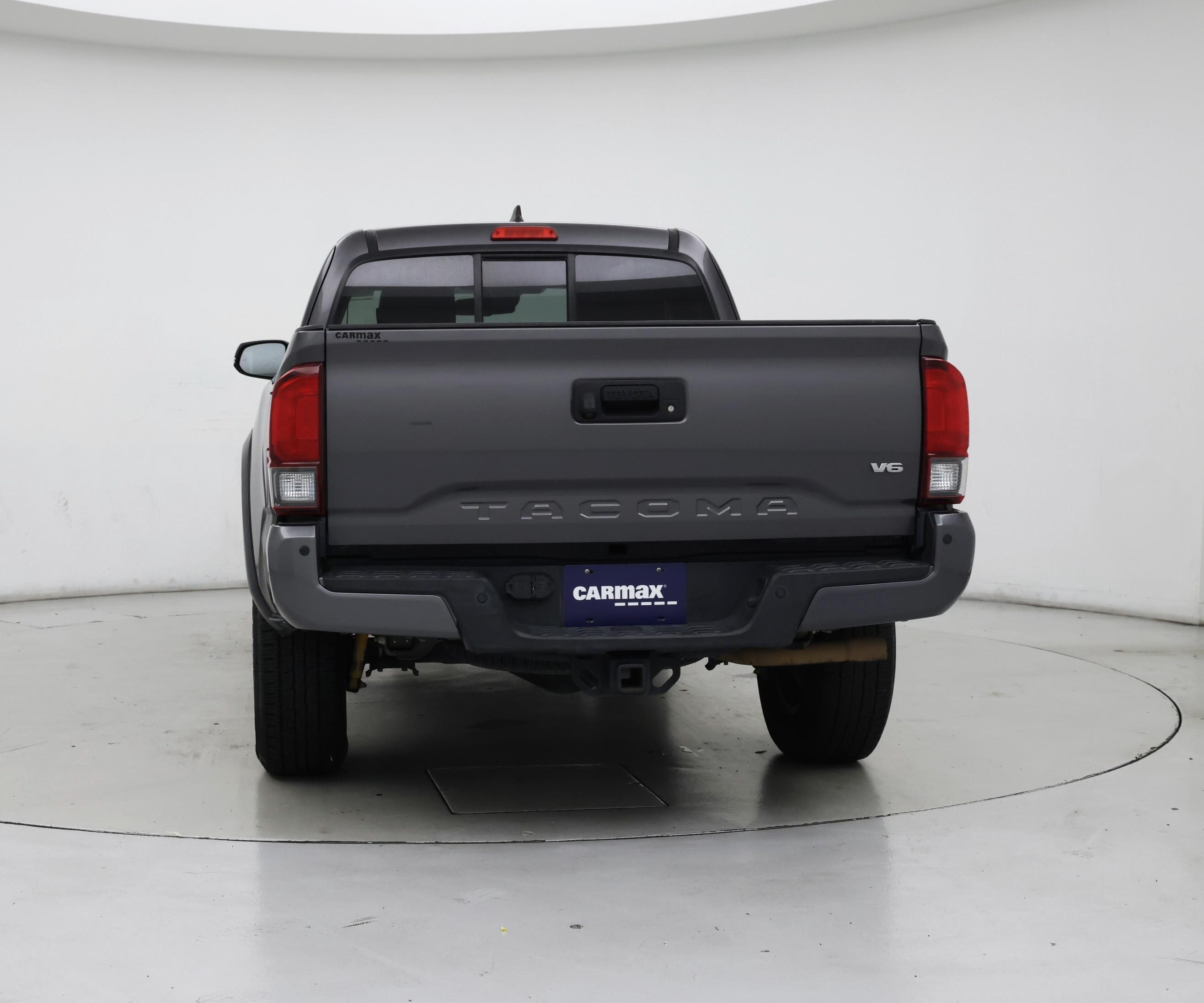 Thumbnail: 2018 Toyota Tacoma - 6