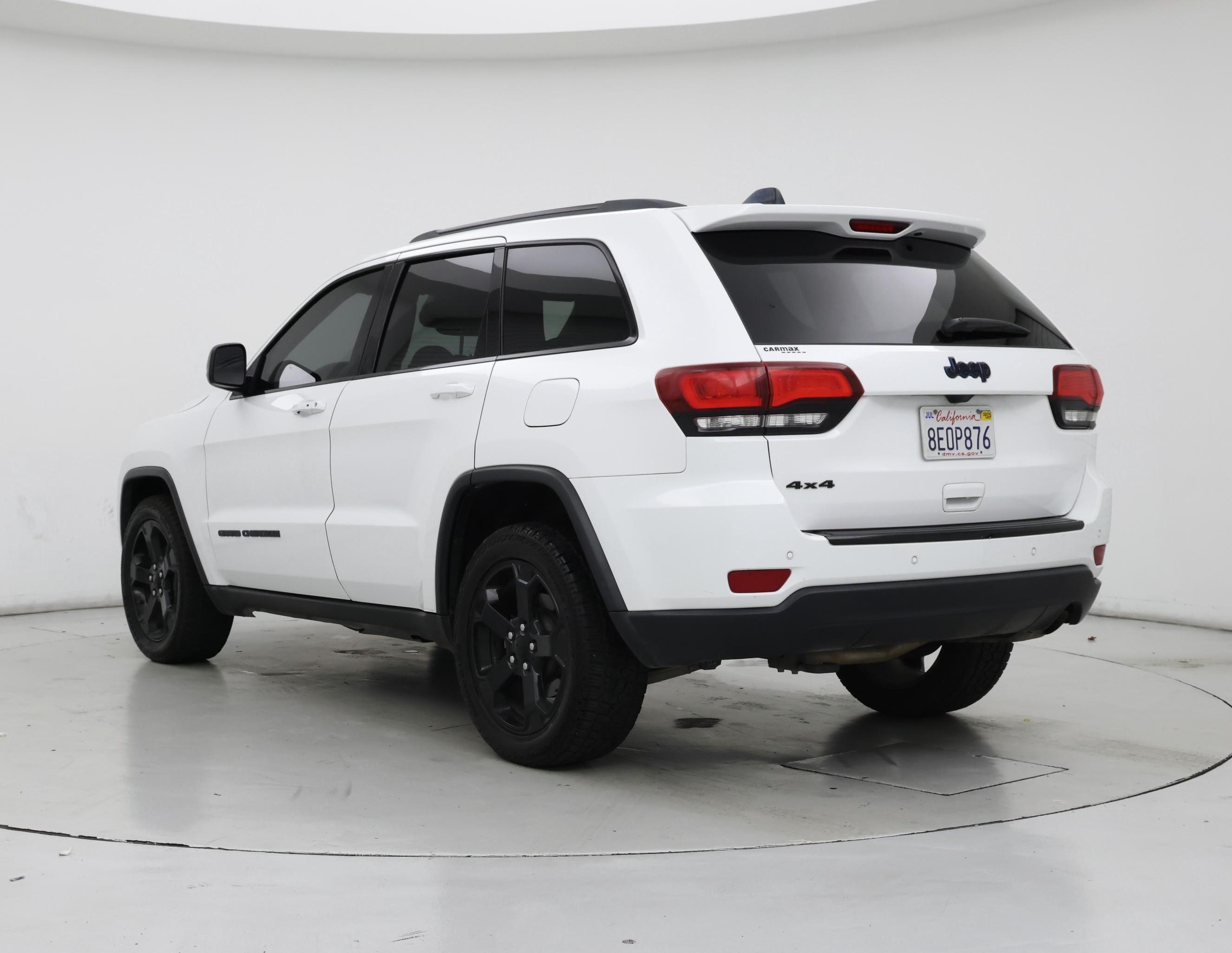 Thumbnail: 2018 Jeep Grand Cherokee - 2