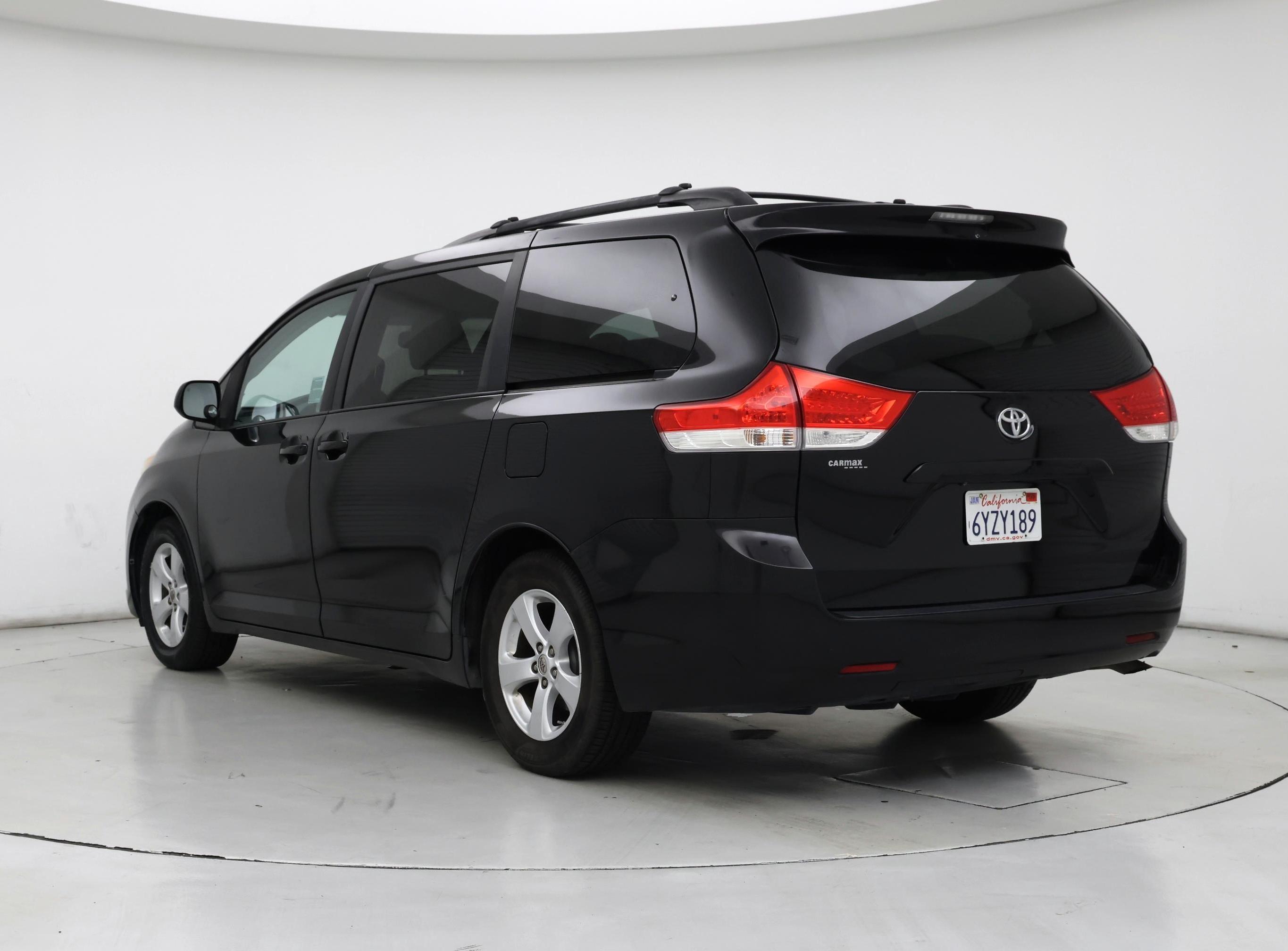 Thumbnail: 2013 Toyota Sienna - 2
