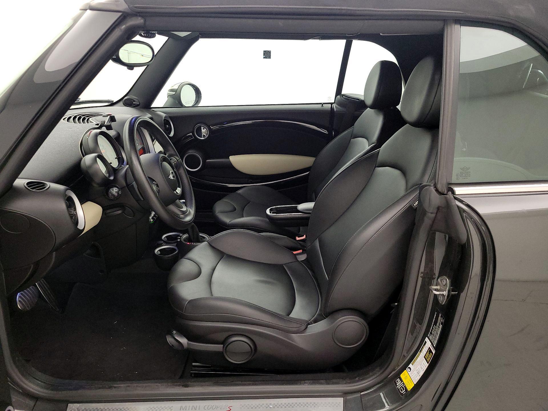 Thumbnail: 2014 MINI Cooper - 11