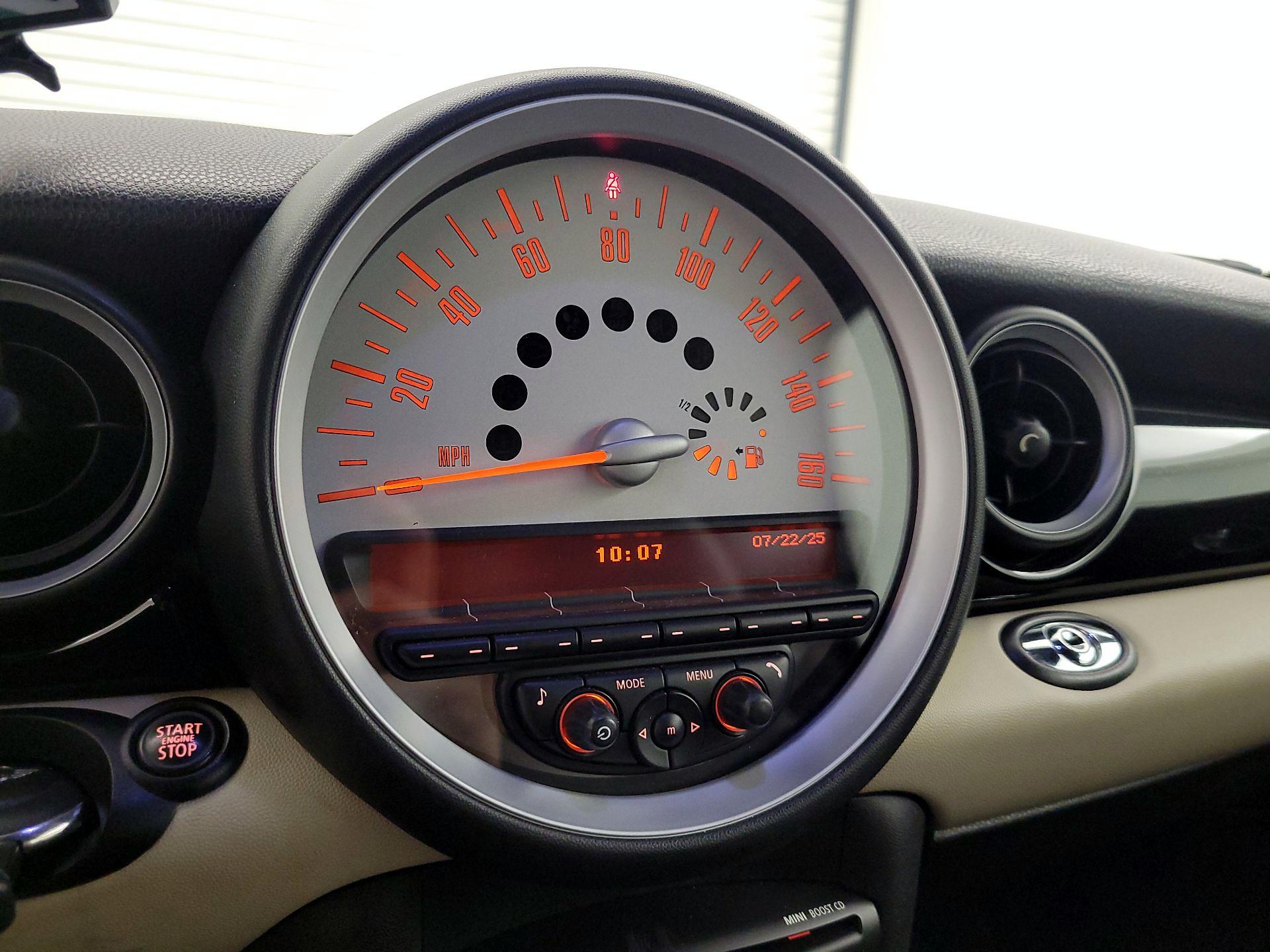 Thumbnail: 2014 MINI Cooper - 13