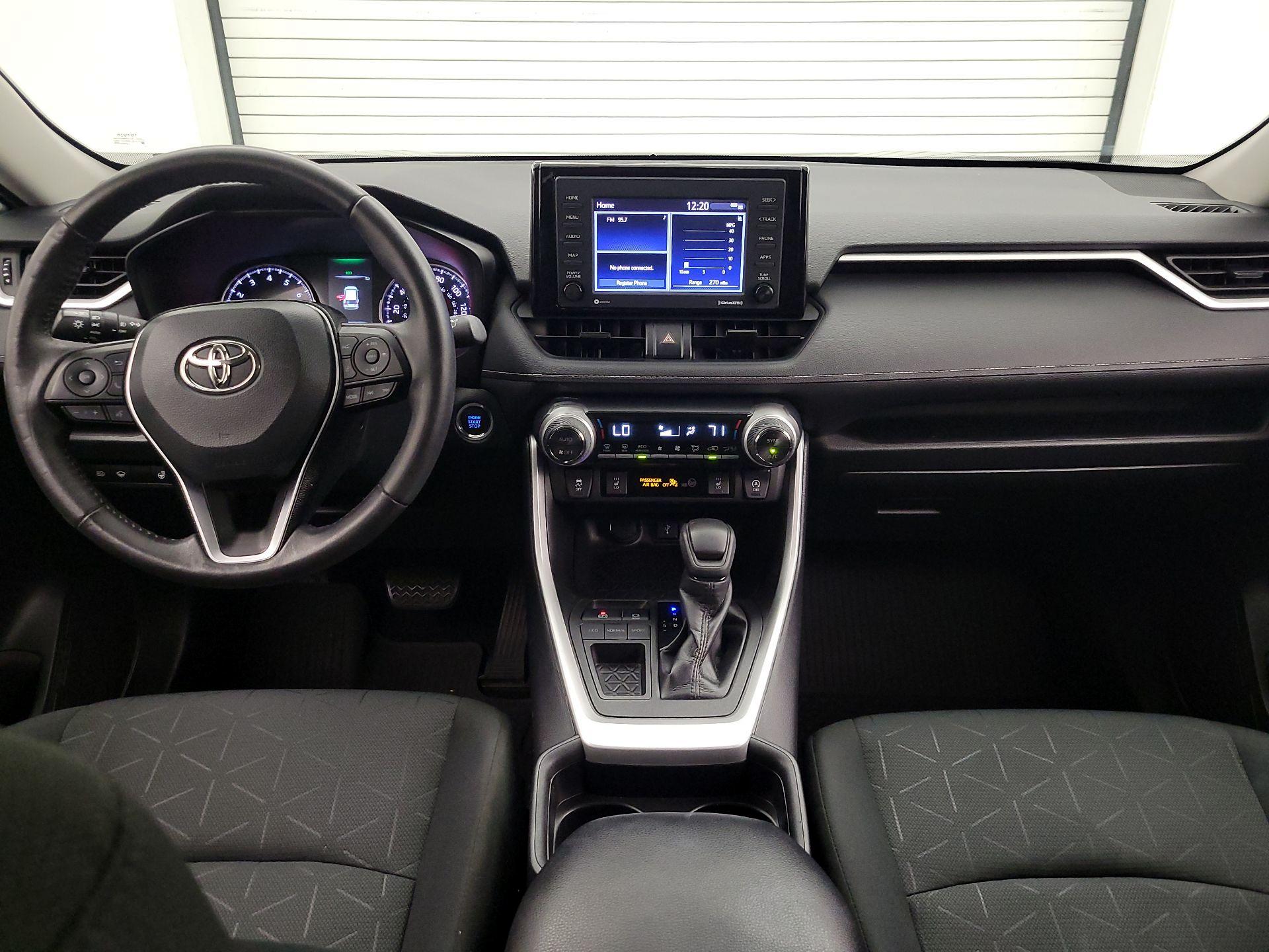 Thumbnail: 2021 Toyota RAV4 - 9