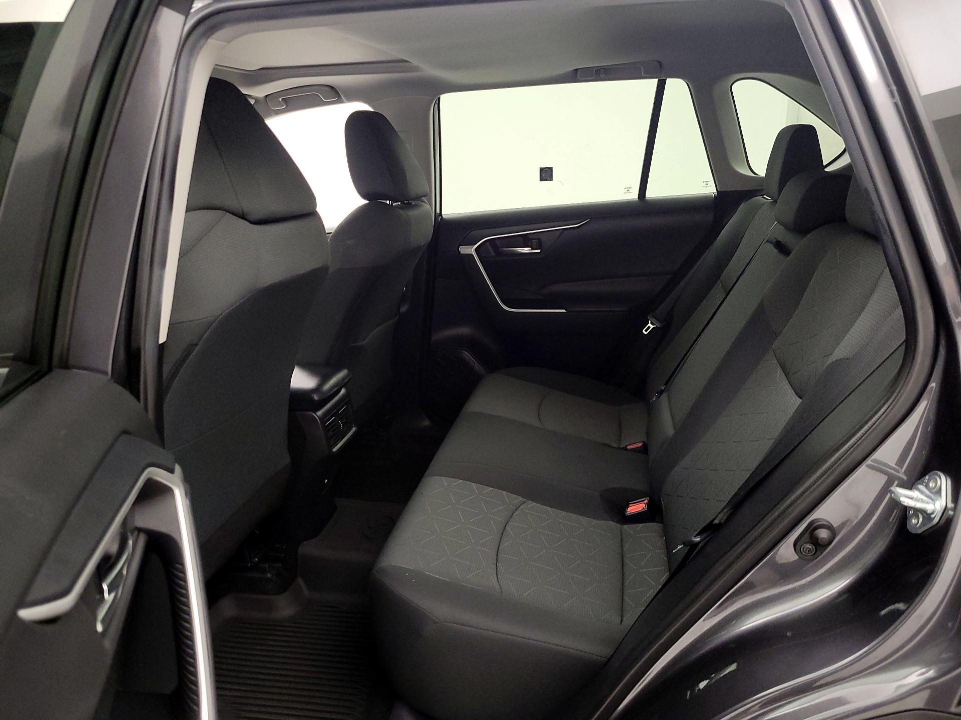 Thumbnail: 2021 Toyota RAV4 - 19