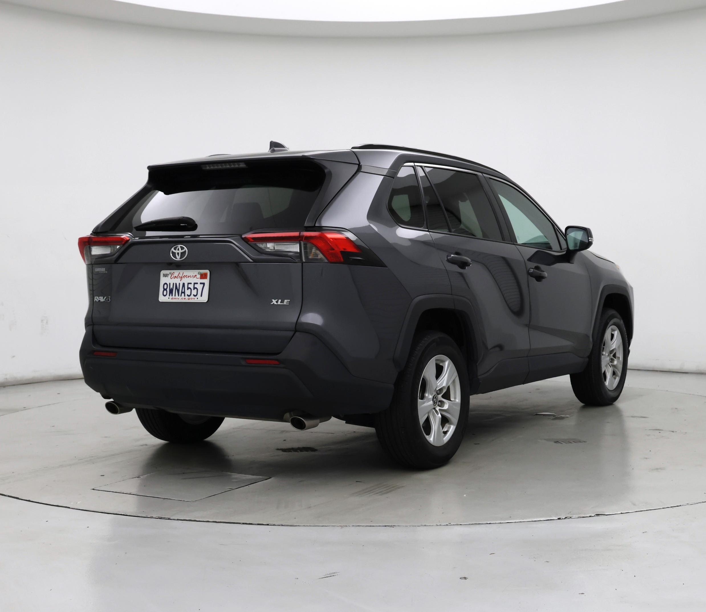 Thumbnail: 2021 Toyota RAV4 - 8