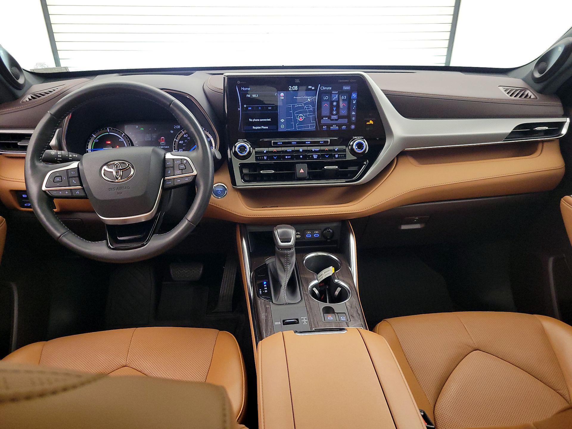 Thumbnail: 2022 Toyota Highlander - 9