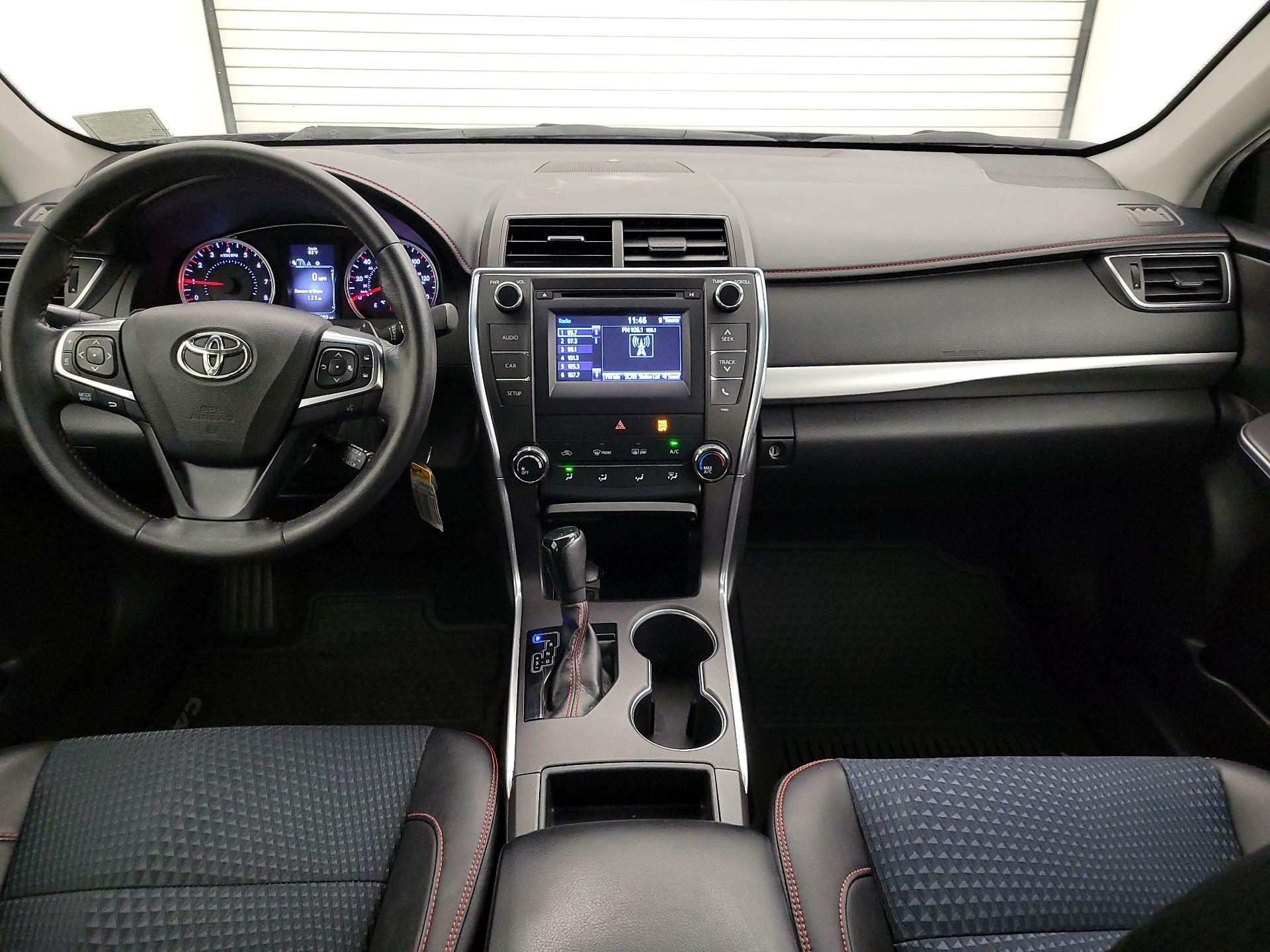 Thumbnail: 2015 Toyota Camry - 9