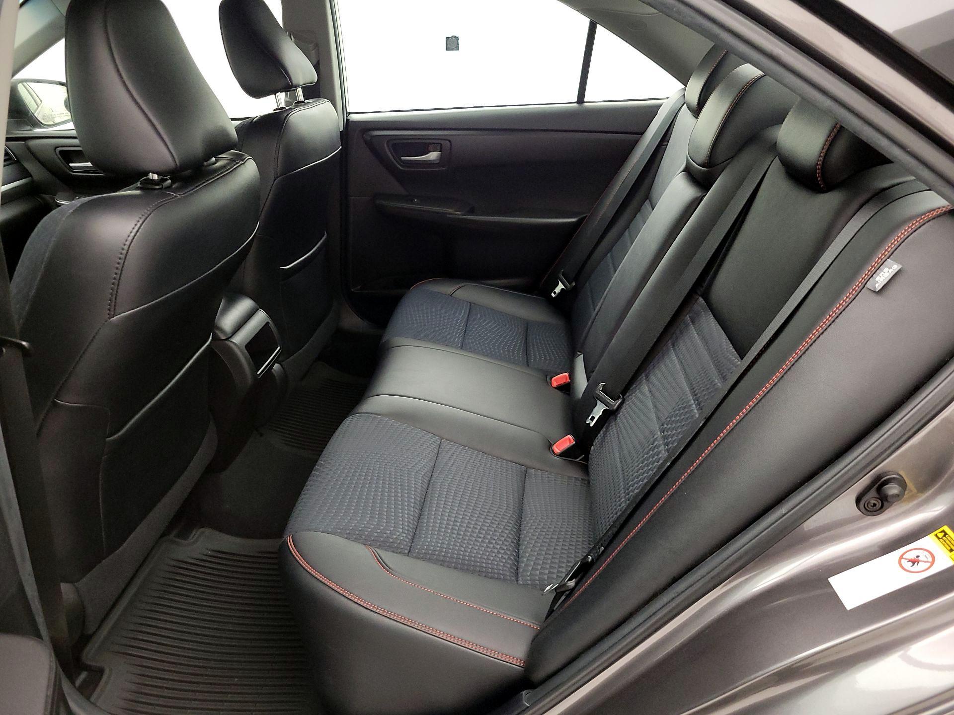Thumbnail: 2015 Toyota Camry - 19