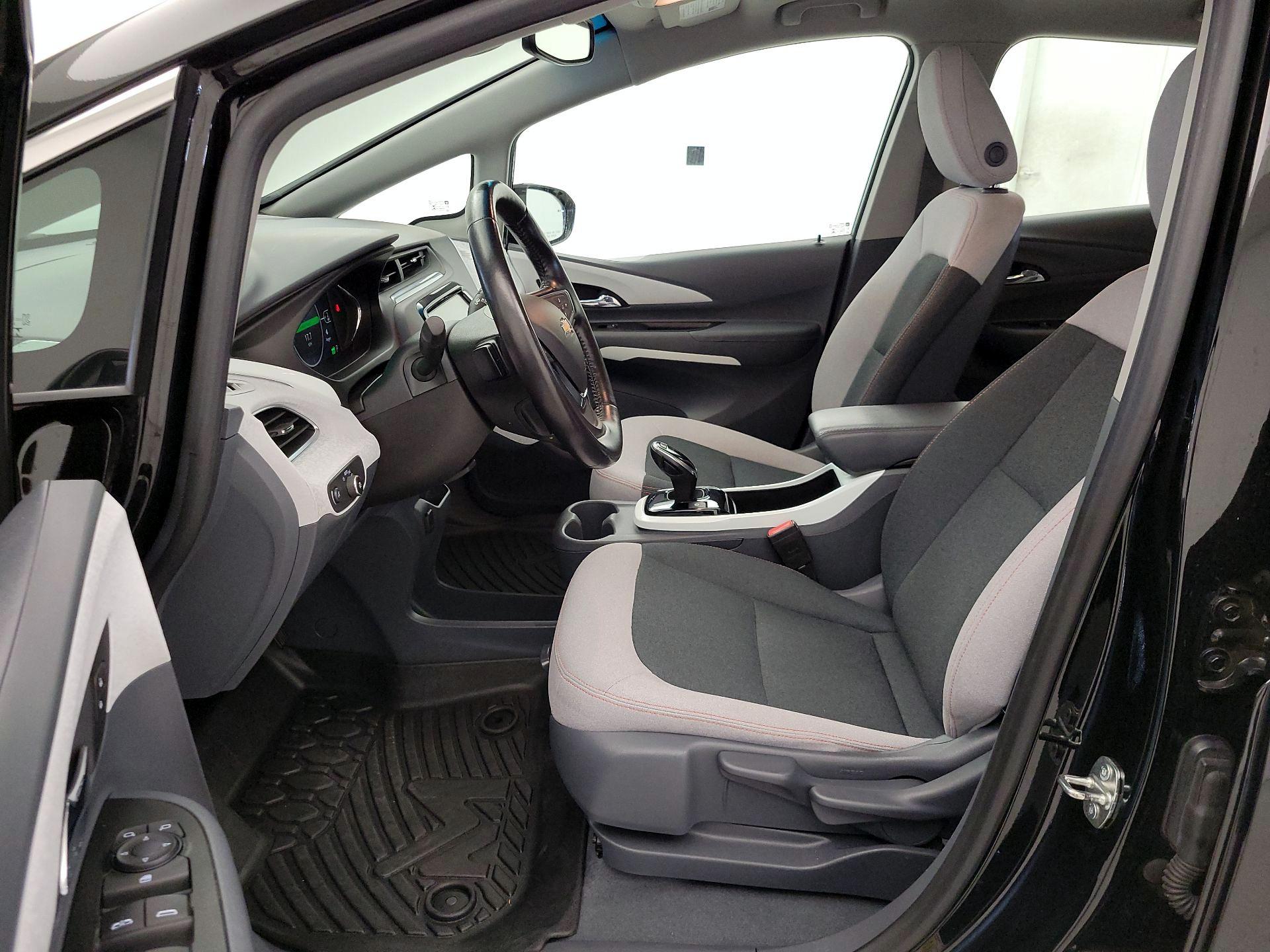 Thumbnail: 2021 Chevrolet Bolt EV - 11