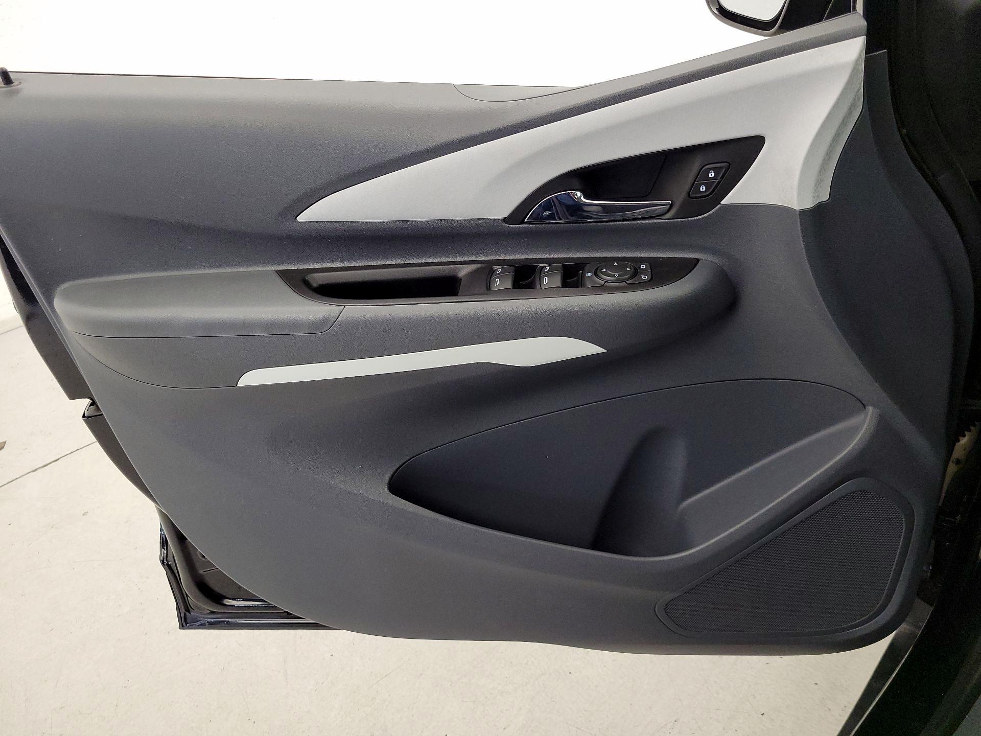 Thumbnail: 2021 Chevrolet Bolt EV - 12