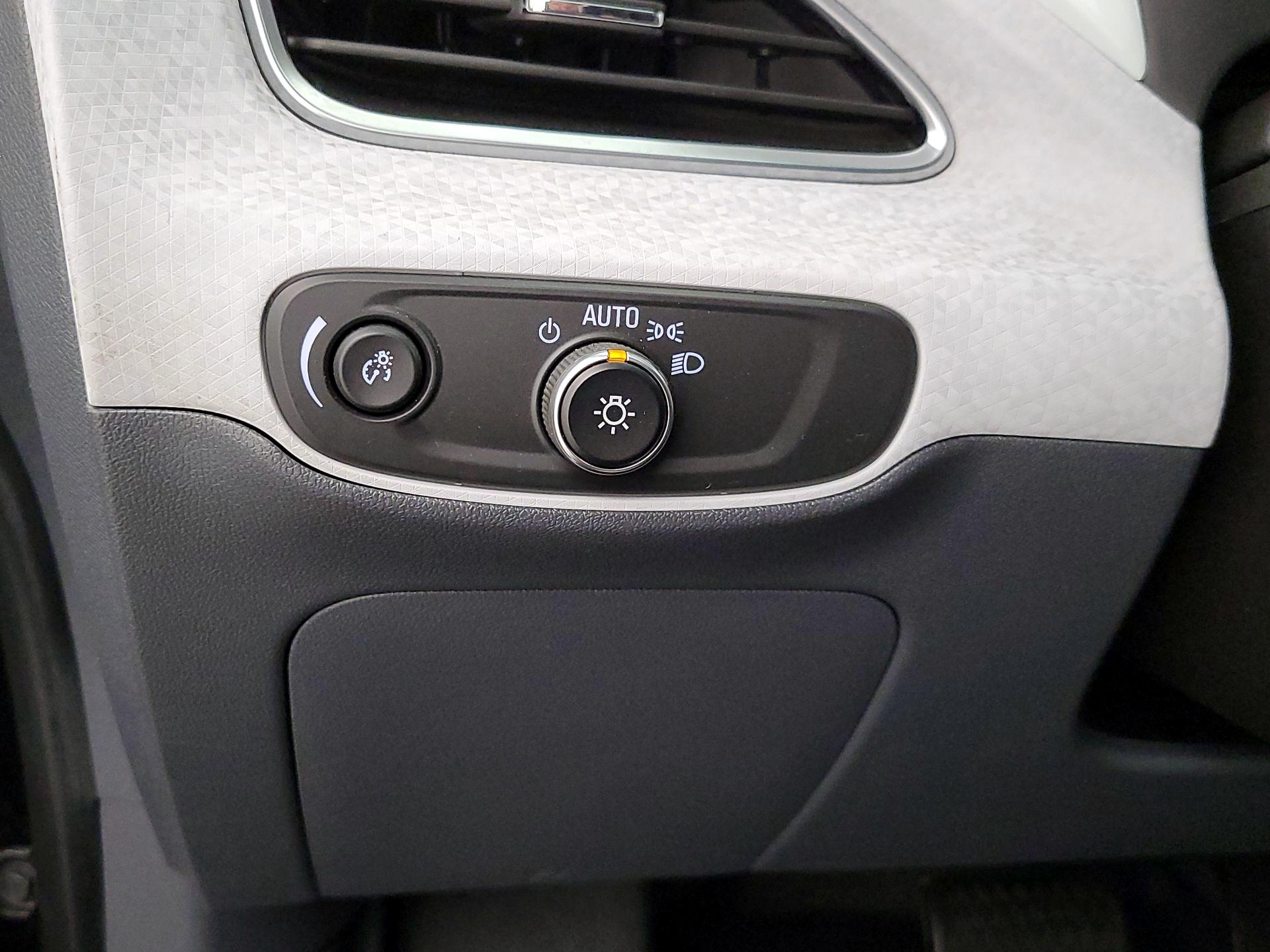 Thumbnail: 2021 Chevrolet Bolt EV - 13