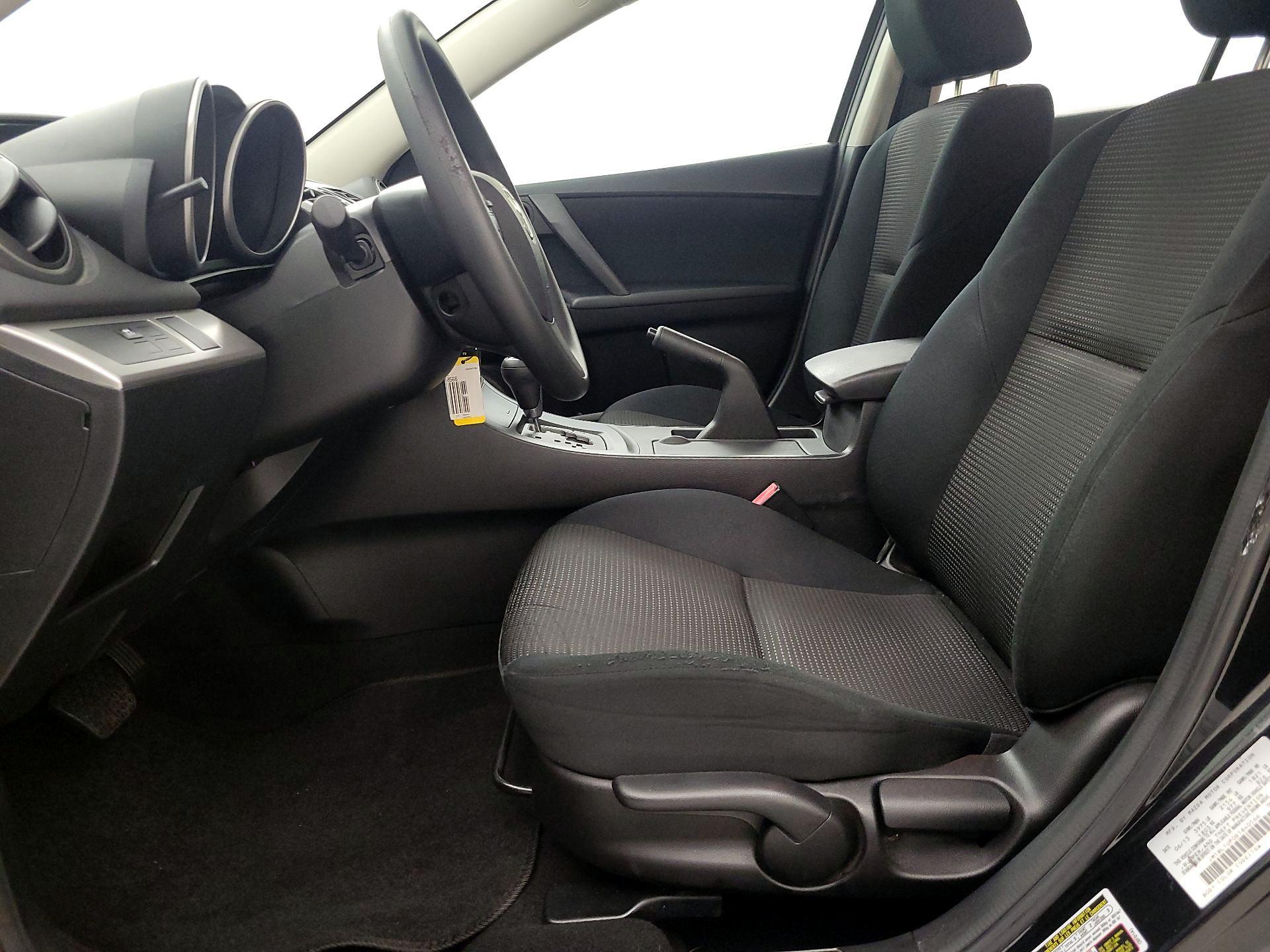 Thumbnail: 2013 Mazda Mazda3 - 11