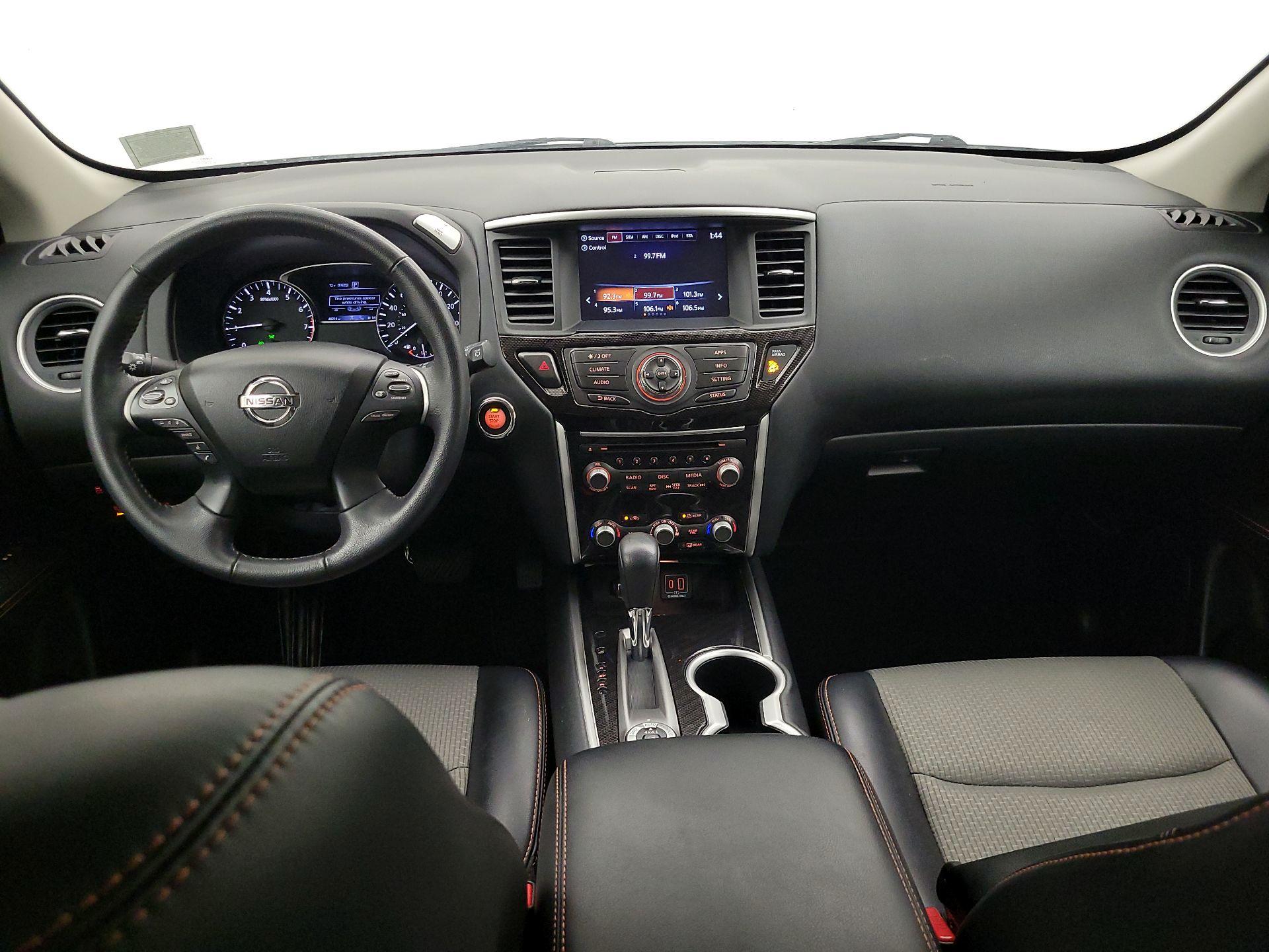 Thumbnail: 2020 Nissan Pathfinder - 9