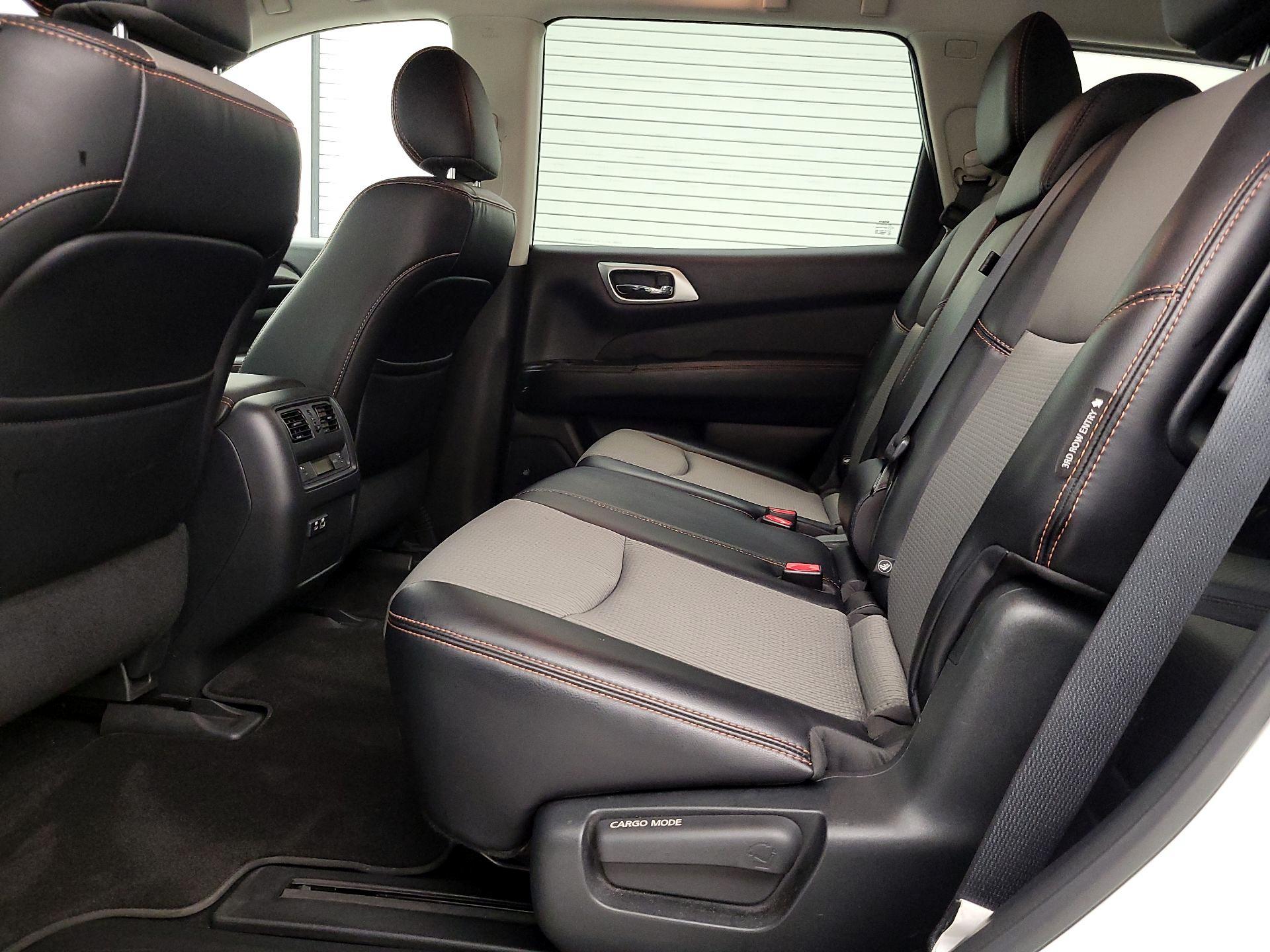 Thumbnail: 2020 Nissan Pathfinder - 19