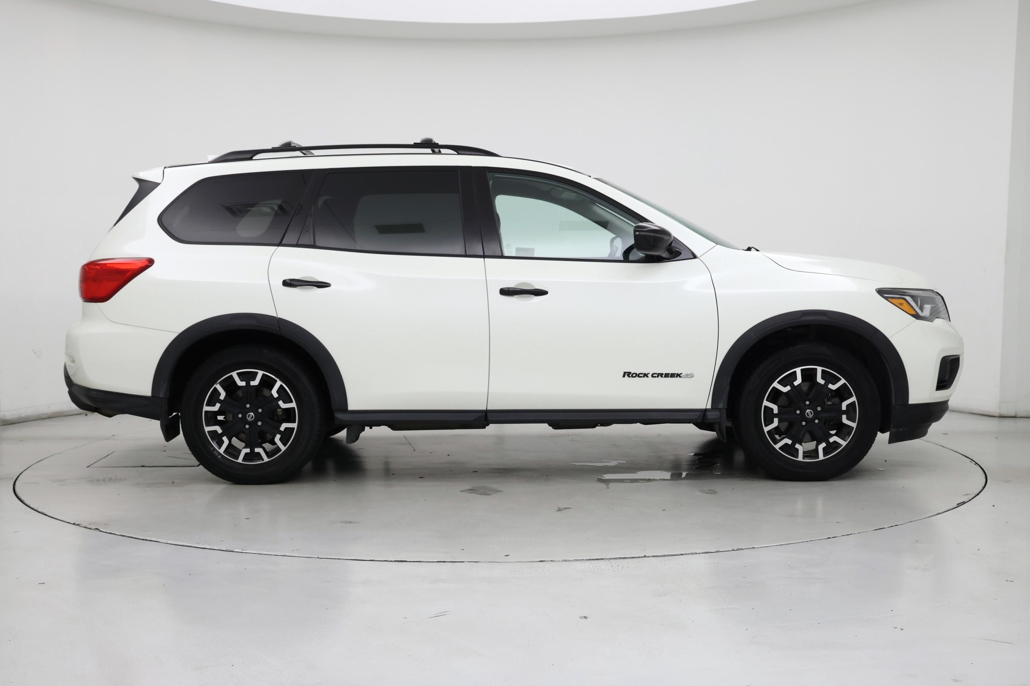 Thumbnail: 2020 Nissan Pathfinder - 7